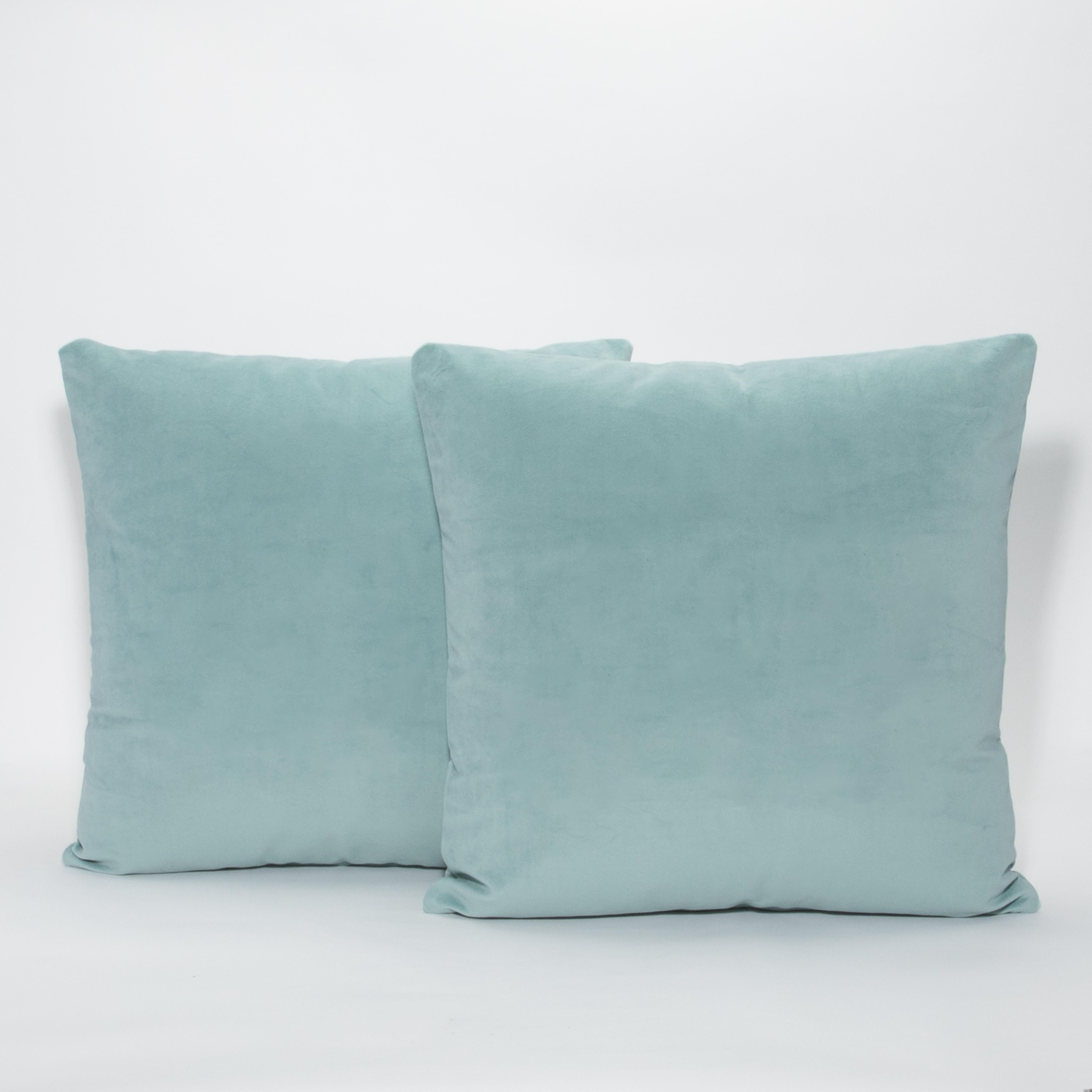 Americano Cuscino decorativo moderno in velluto Aqua di MOGUL in vendita