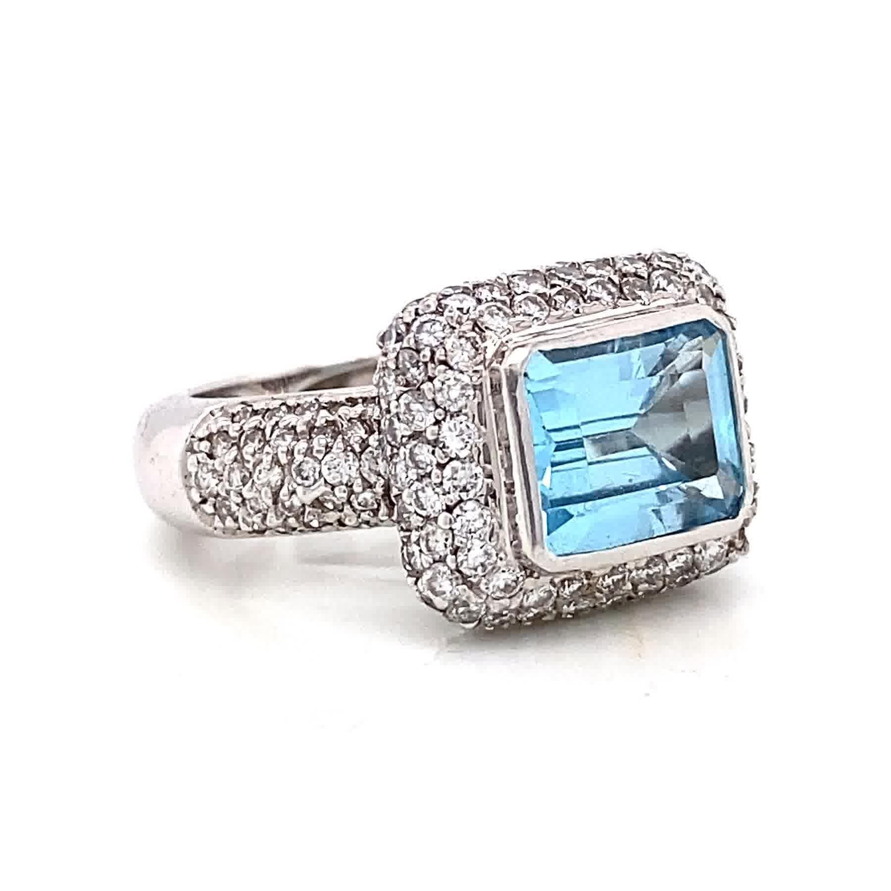 Women's or Men's Modern Aquamarine Diamond 18 Karat White Gold Micropave Ring