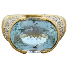 Modern Aquamarine Diamond Gold Ring