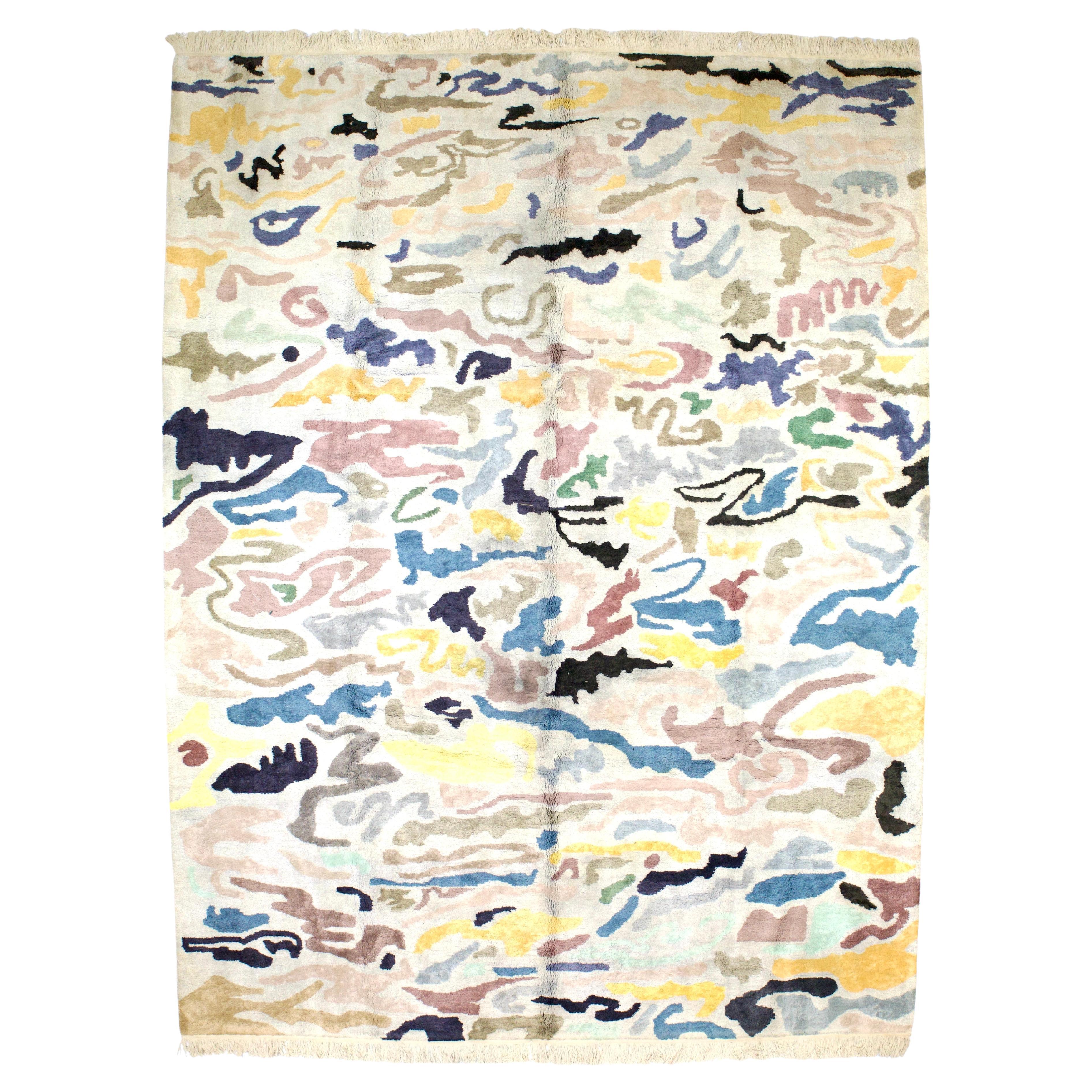 Modern Area Rug 9’0" x 11’8" For Sale