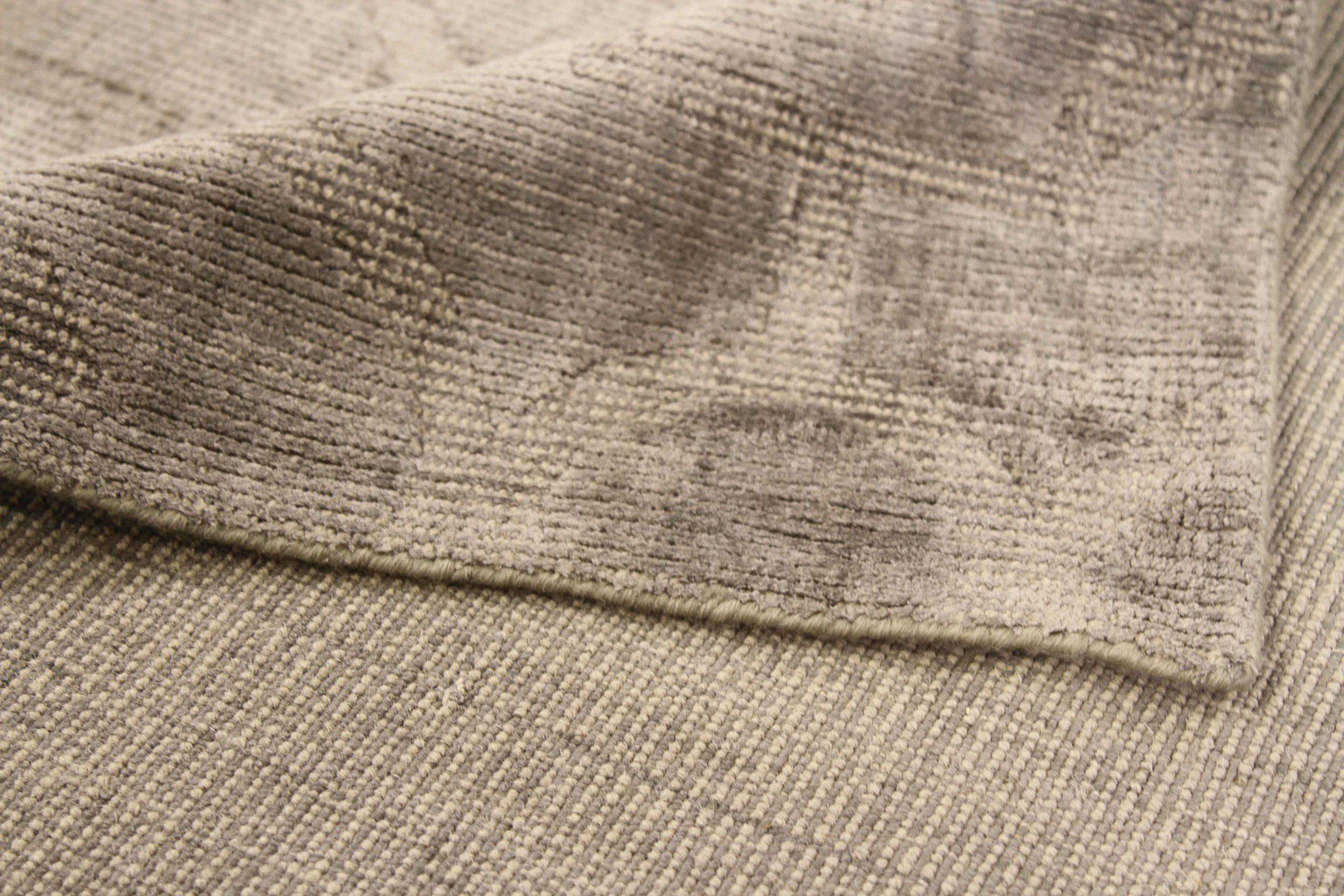 Modern Area Rugs Circa 1990 - 66069 im Zustand „Hervorragend“ im Angebot in Dallas, TX