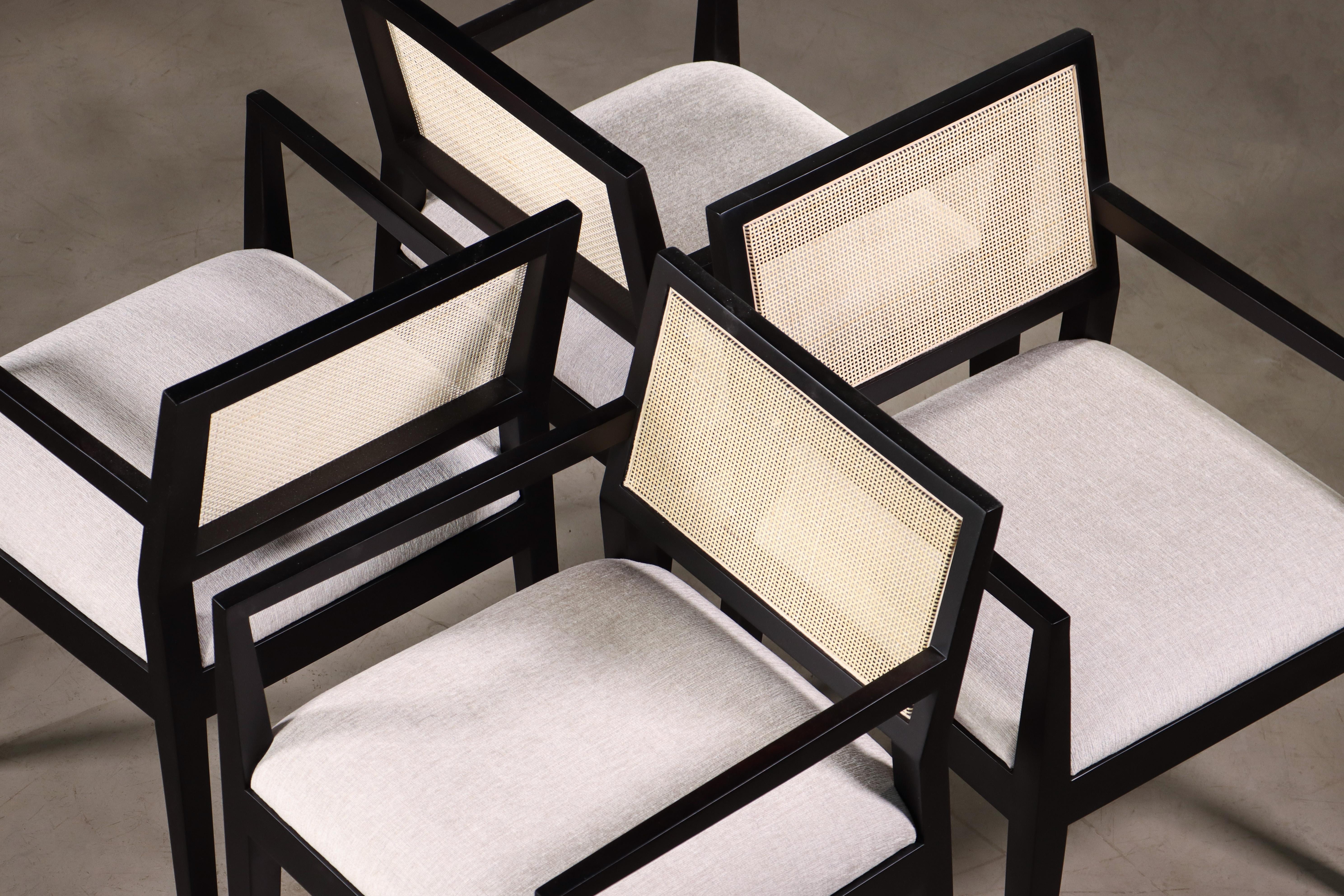 Moderner Sessel mit Rohrrückenlehne aus ebonisiertem Holz von Costantini, Recoleta im Angebot 7