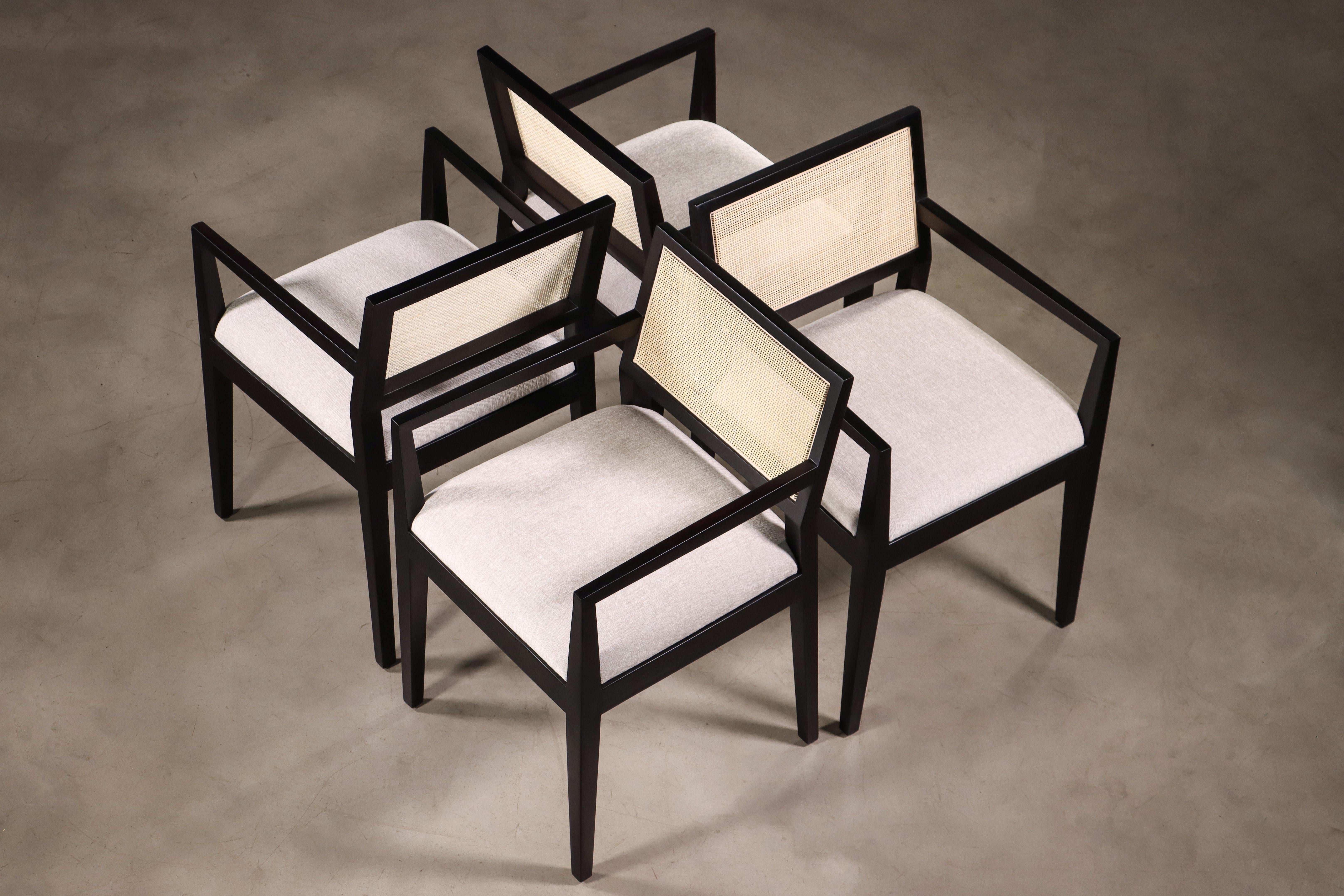 Moderner Sessel mit Rohrrückenlehne aus ebonisiertem Holz von Costantini, Recoleta im Angebot 10