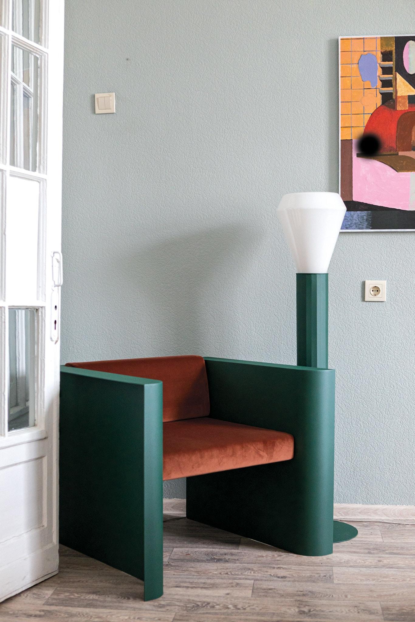 Questa poltrona elegante e minimalista è stata progettata come aggiunta alla 
