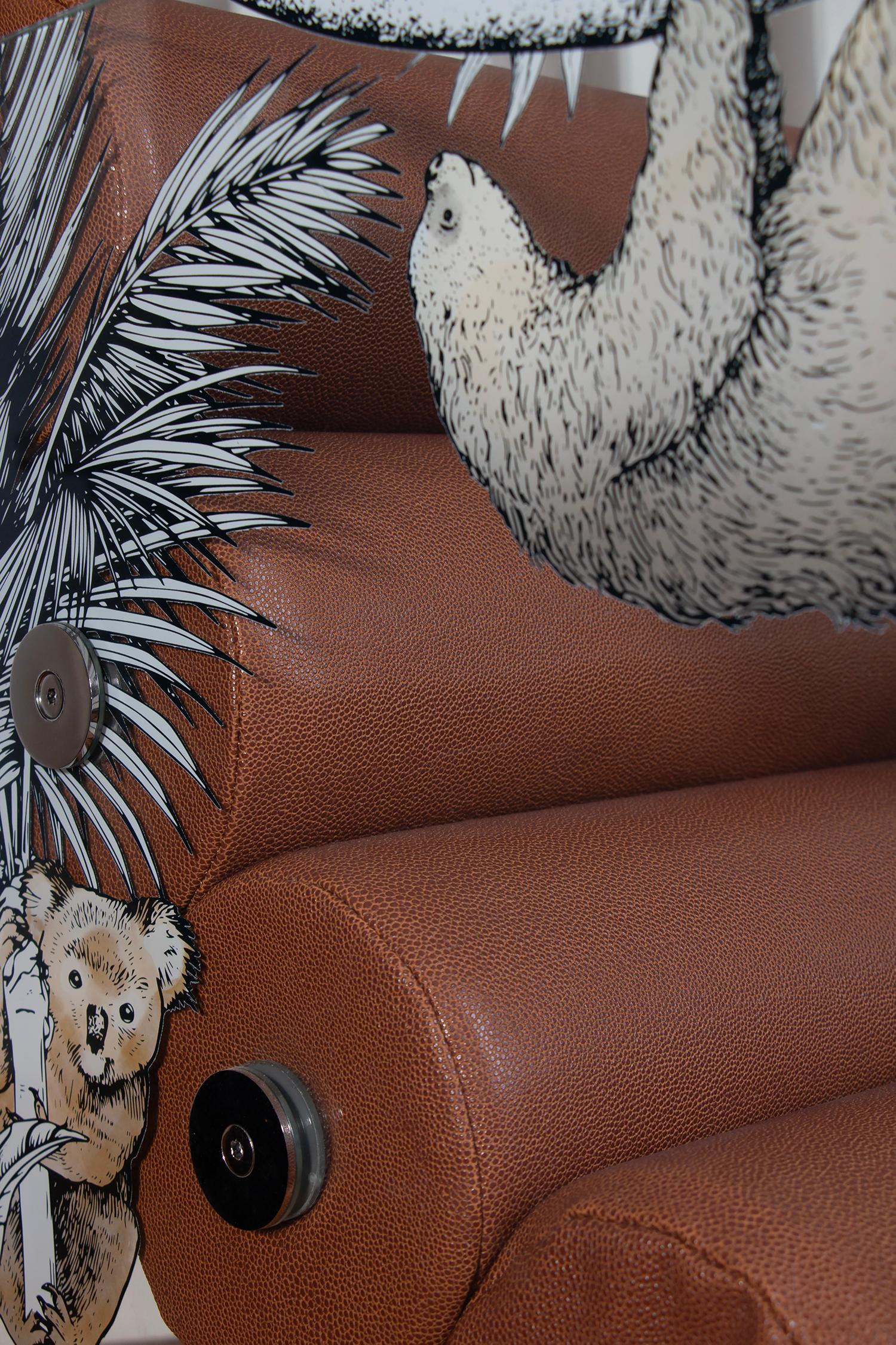 Moderne Modern Armchair in Tempered Glass Panels – MW02 Jungle Edition en vente