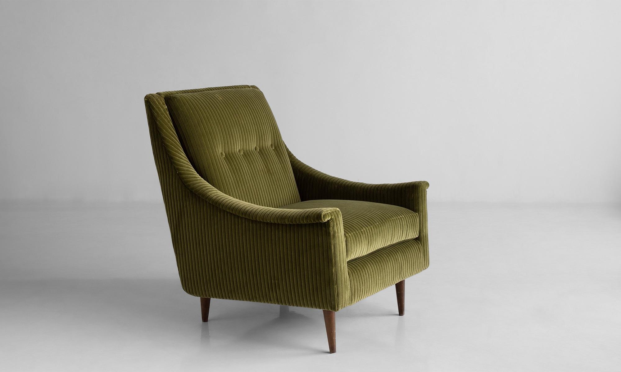 Modern armchair in wide wale velvet corduroy by Maharam

America Circa 1970

Newly upholstered in green corduroy with legs in original finish.

Measures: 30”W x 30.25”D x 34”H x 18”seat.