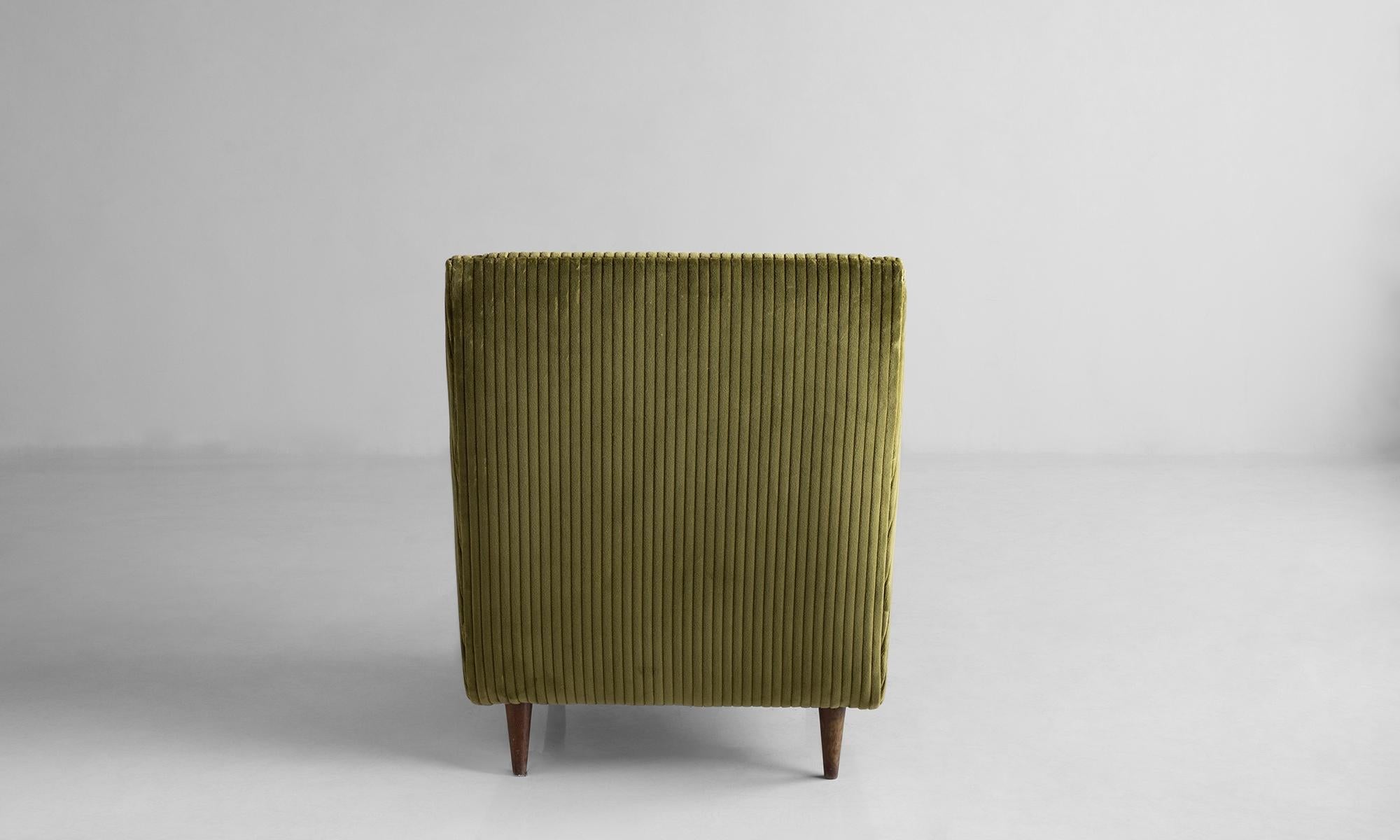 American Modern Armchair in Wide Wale Velvet Corduroy by Maharam, US Circa 1970