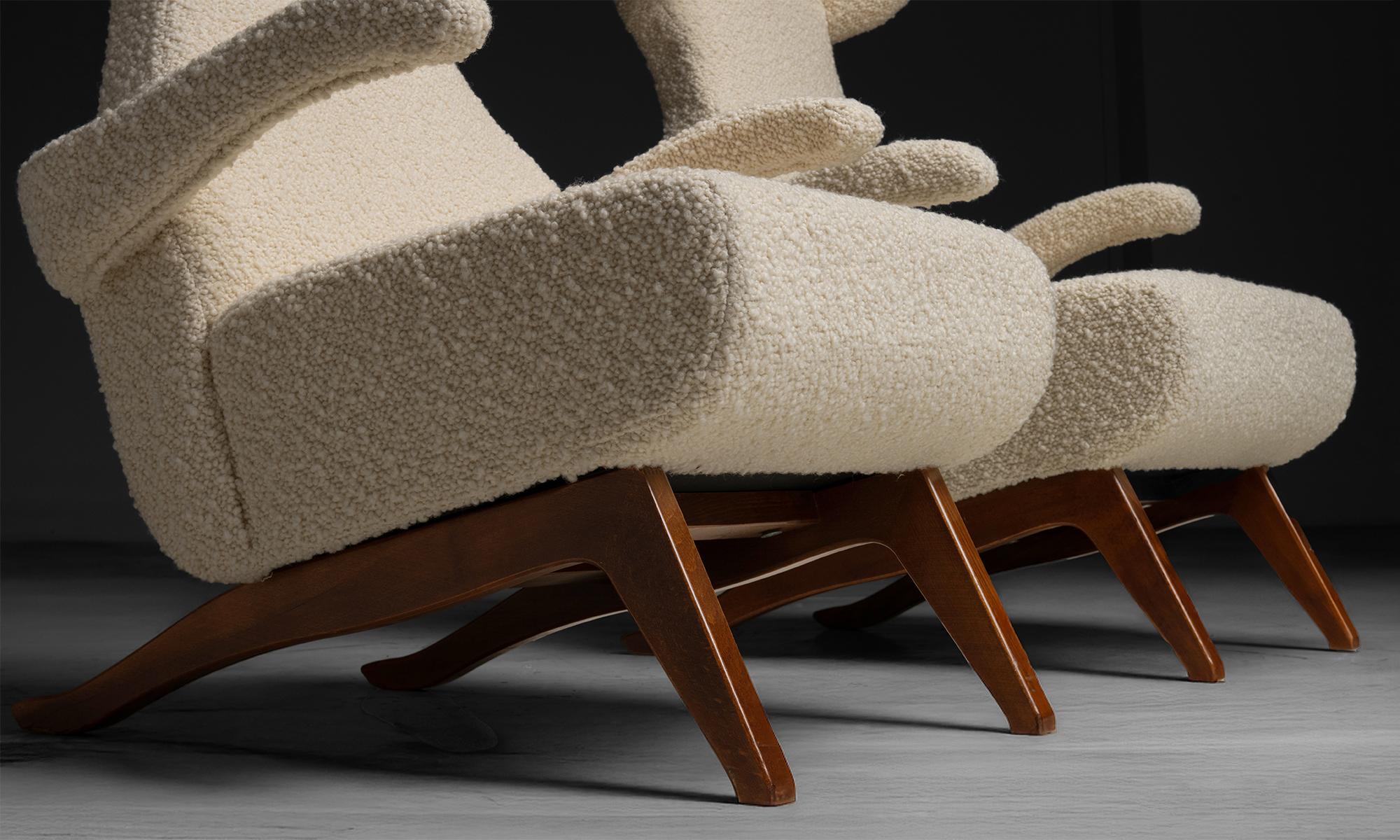 Modern Armchairs in Boucle, Italy 1960 In Distressed Condition In Culver City, CA