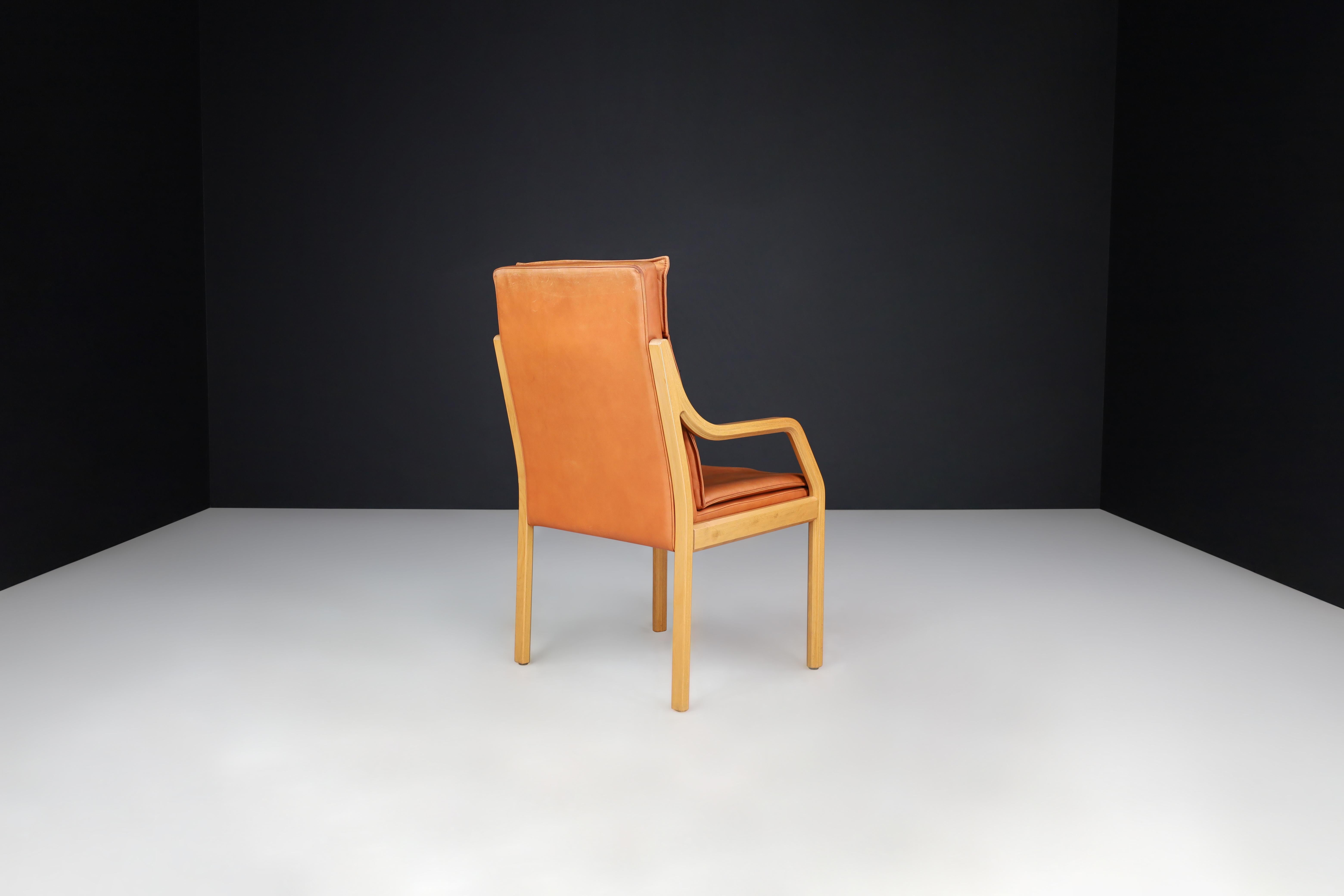 Walter Knoll Set of 16 Dining Room Chairs in Bentwood and Leather, Germany 1970s For Sale 2