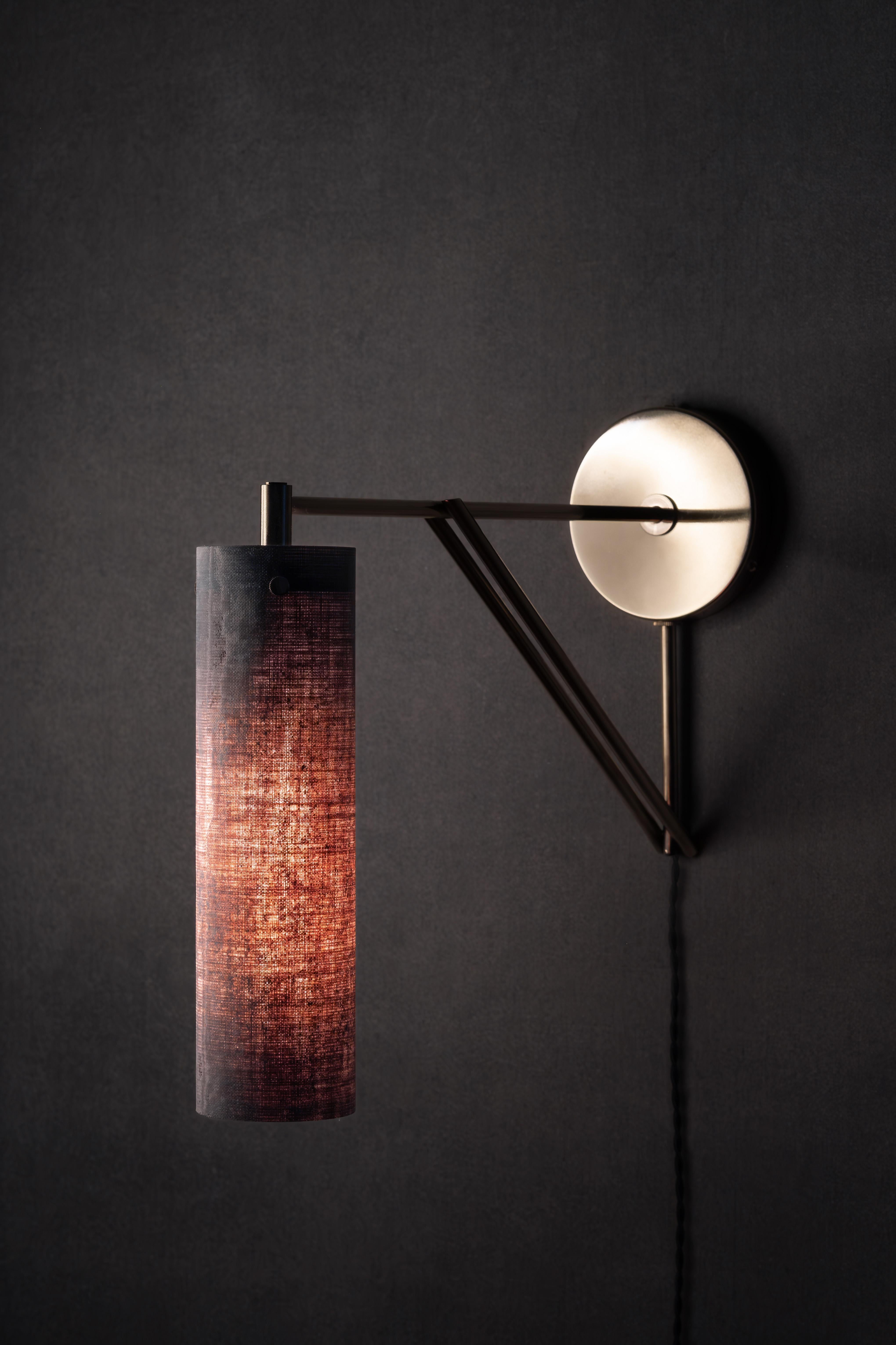 Sconce moderne armate in lino Micarta, ottone lucidato, plug-in con interruttore, Mutuus in vendita 1