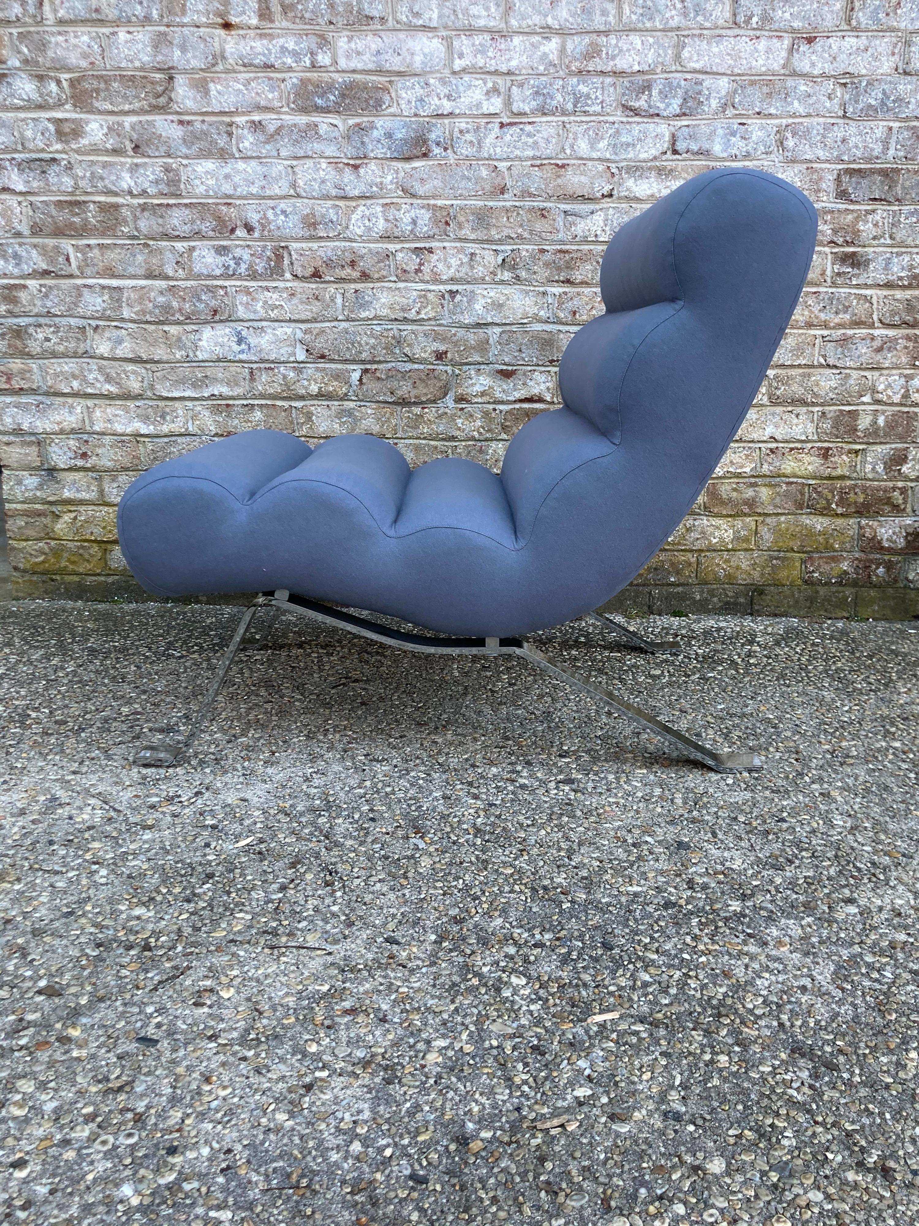 modern armless chaise longue