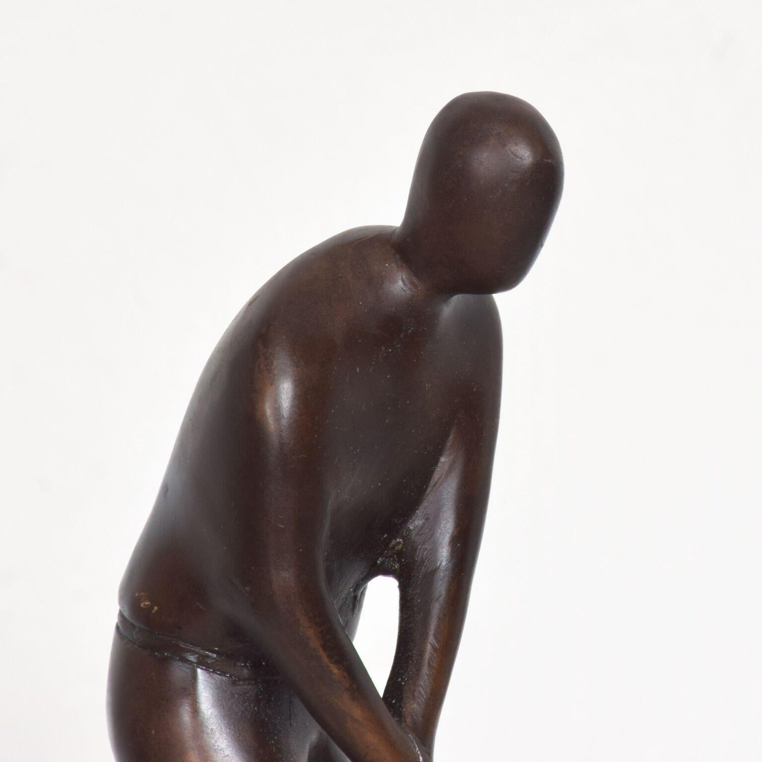 Modern Art Abstract Bronze Sculpture Faceless Golf Player Statue 1