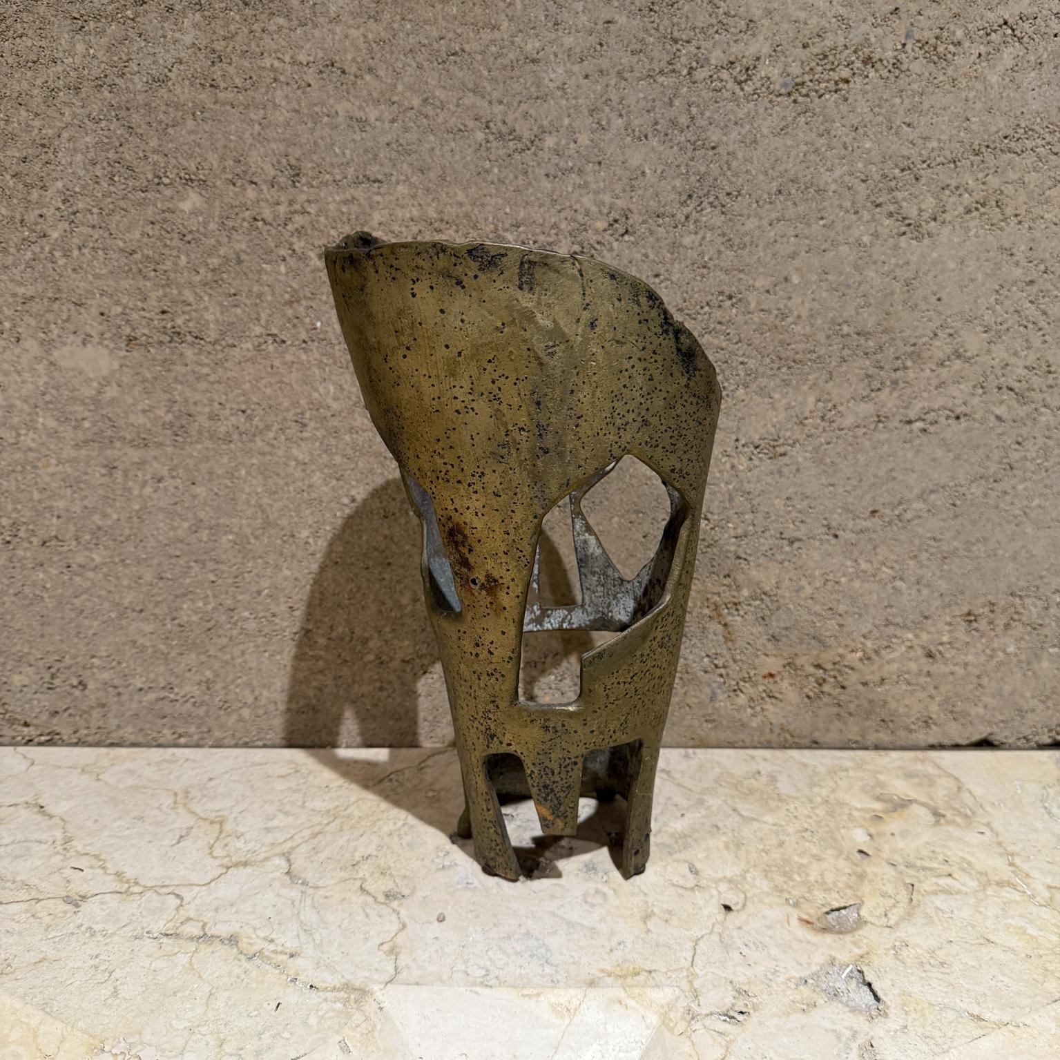 Scultura d'arte in zucca di bronzo
11,38 h. x 6,5 diam.
Originale d'epoca
Fai riferimento alle immagini elencate