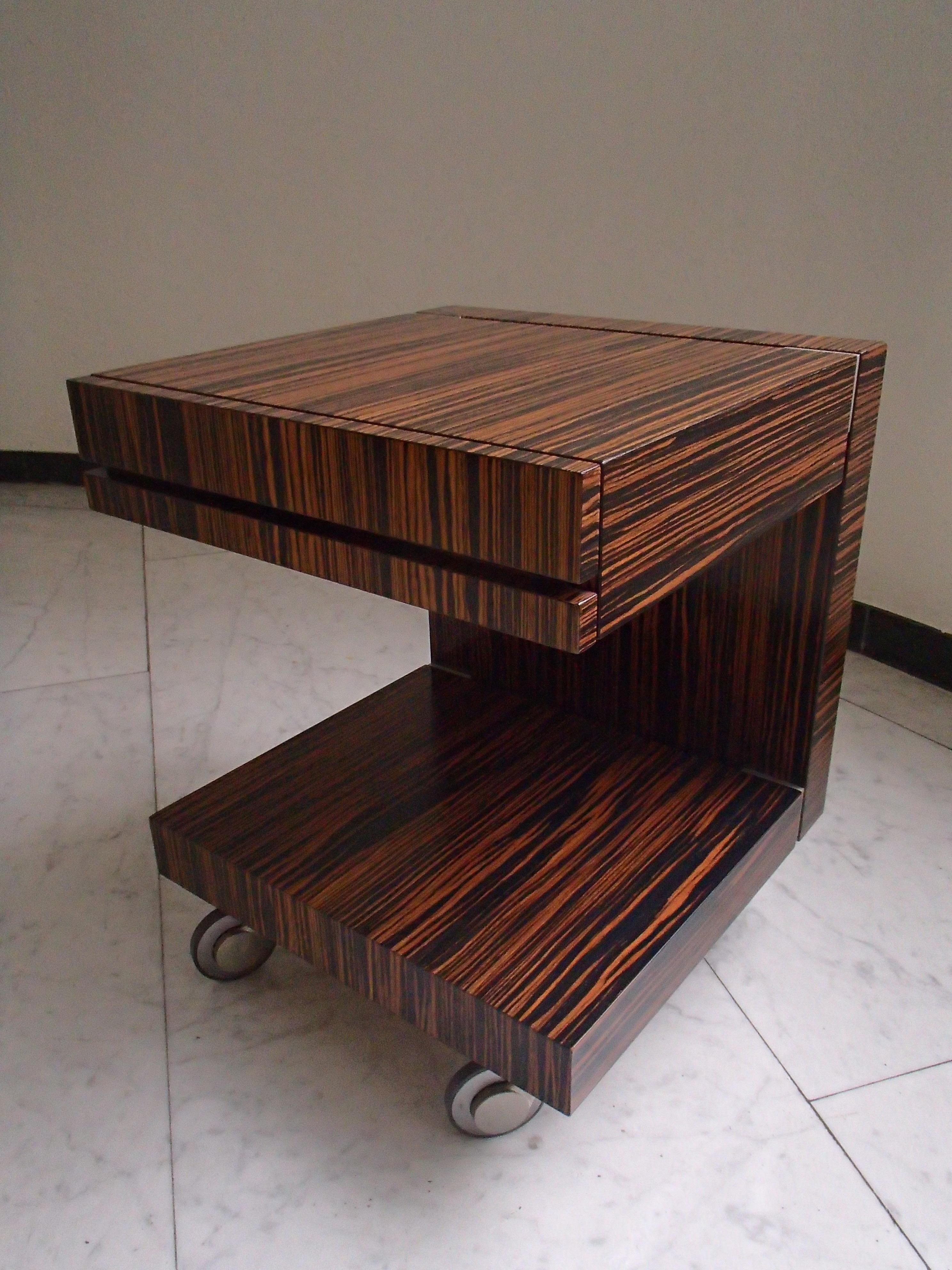 Modern Art Deco Ebene De Macassar Side Table or Nightstand with Drawer on Wheels For Sale 2