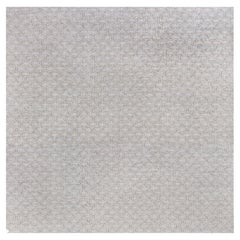 Tappeto in lana fatto a mano in stile Art Déco moderno, con motivi geometrici e colore grigio chiaro, di Doris Leslie Blau