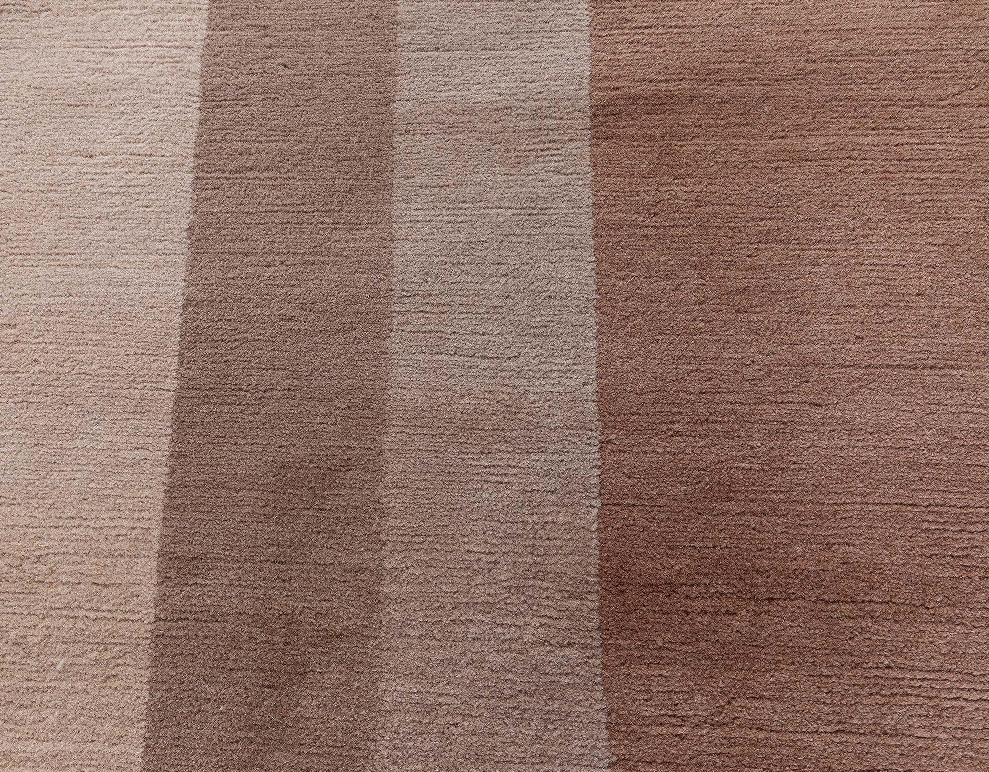 Moderner, vom Art déco inspirierter Teppich aus tibetischer Wolle von Doris Leslie Blau im Zustand „Neu“ im Angebot in New York, NY