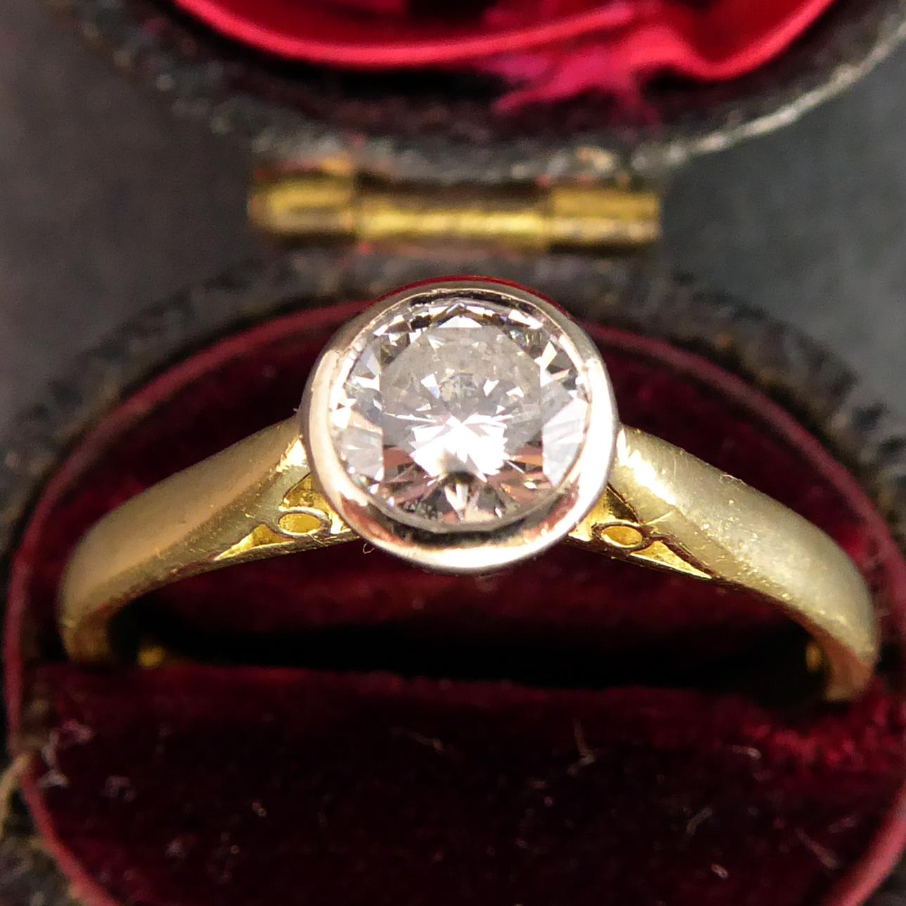 Modern Art Deco Style 0.50 Carat Diamond Solitaire Engagement Ring (Rundschliff)