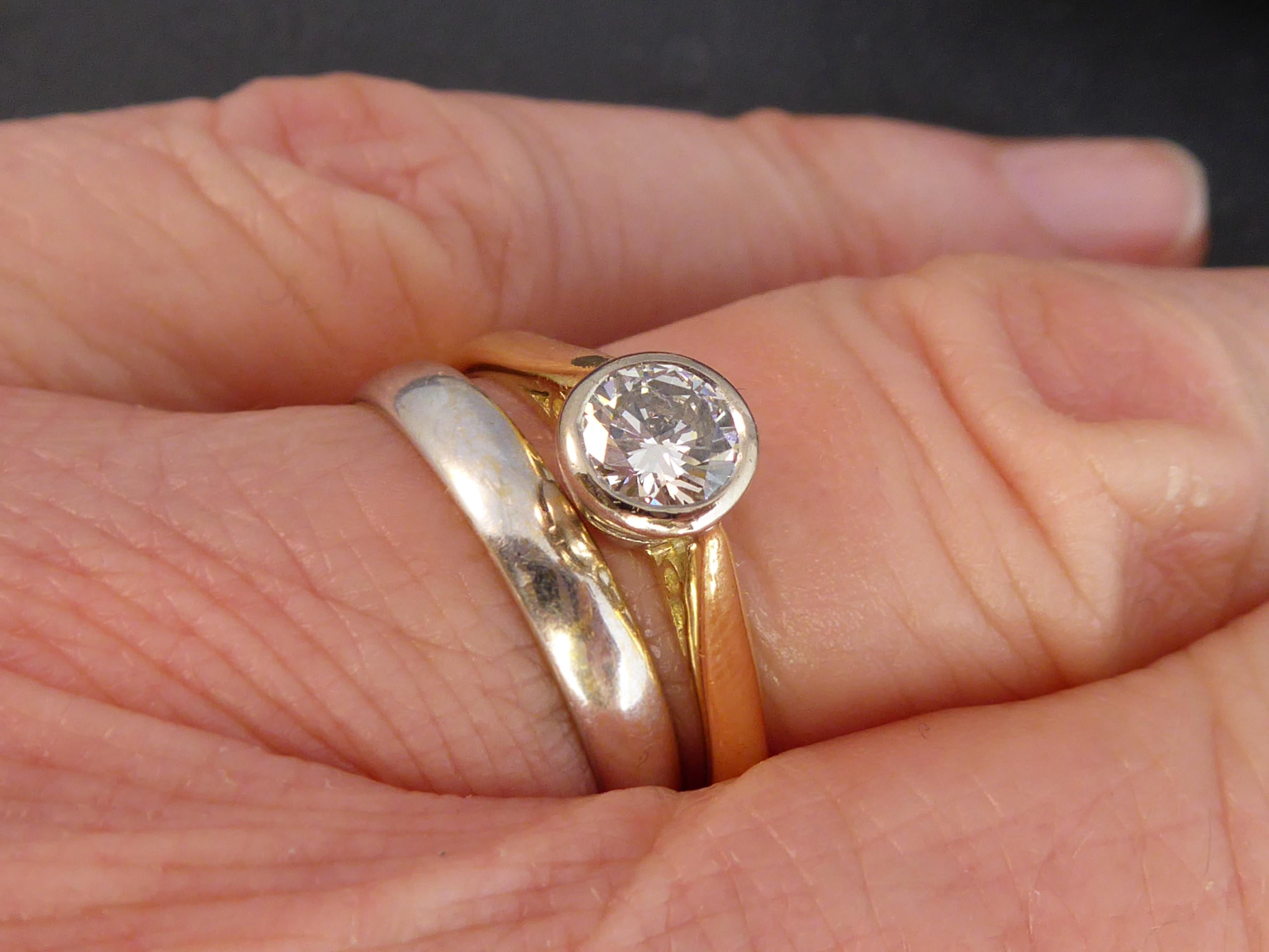 Modern Art Deco Style 0.50 Carat Diamond Solitaire Engagement Ring im Zustand „Gut“ in Yorkshire, West Yorkshire