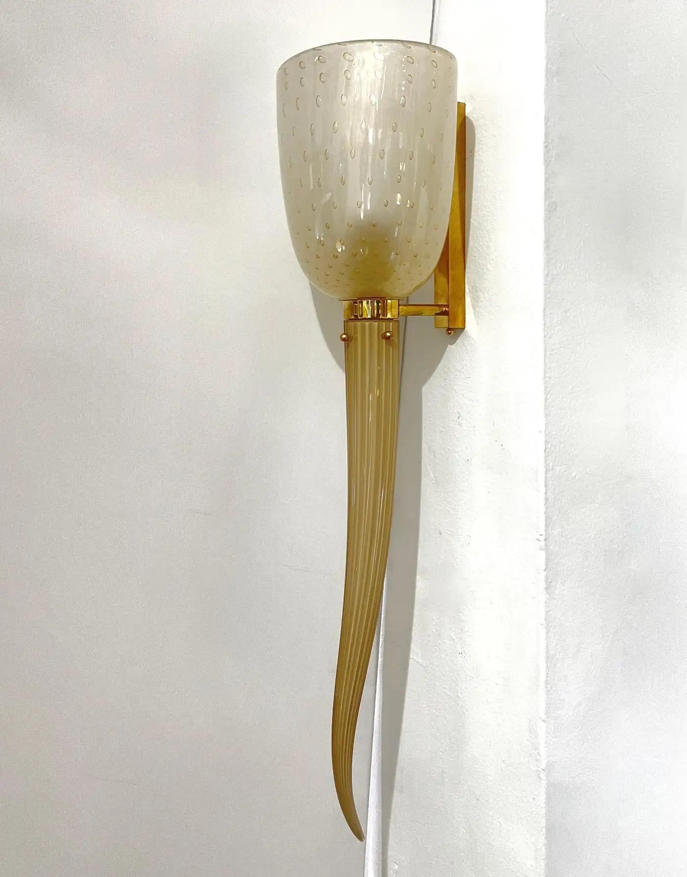 Luci da parete rotonde in vetro di Murano in stile Art Deco moderno Beige Oro Smerigliato Bianco in vendita 7