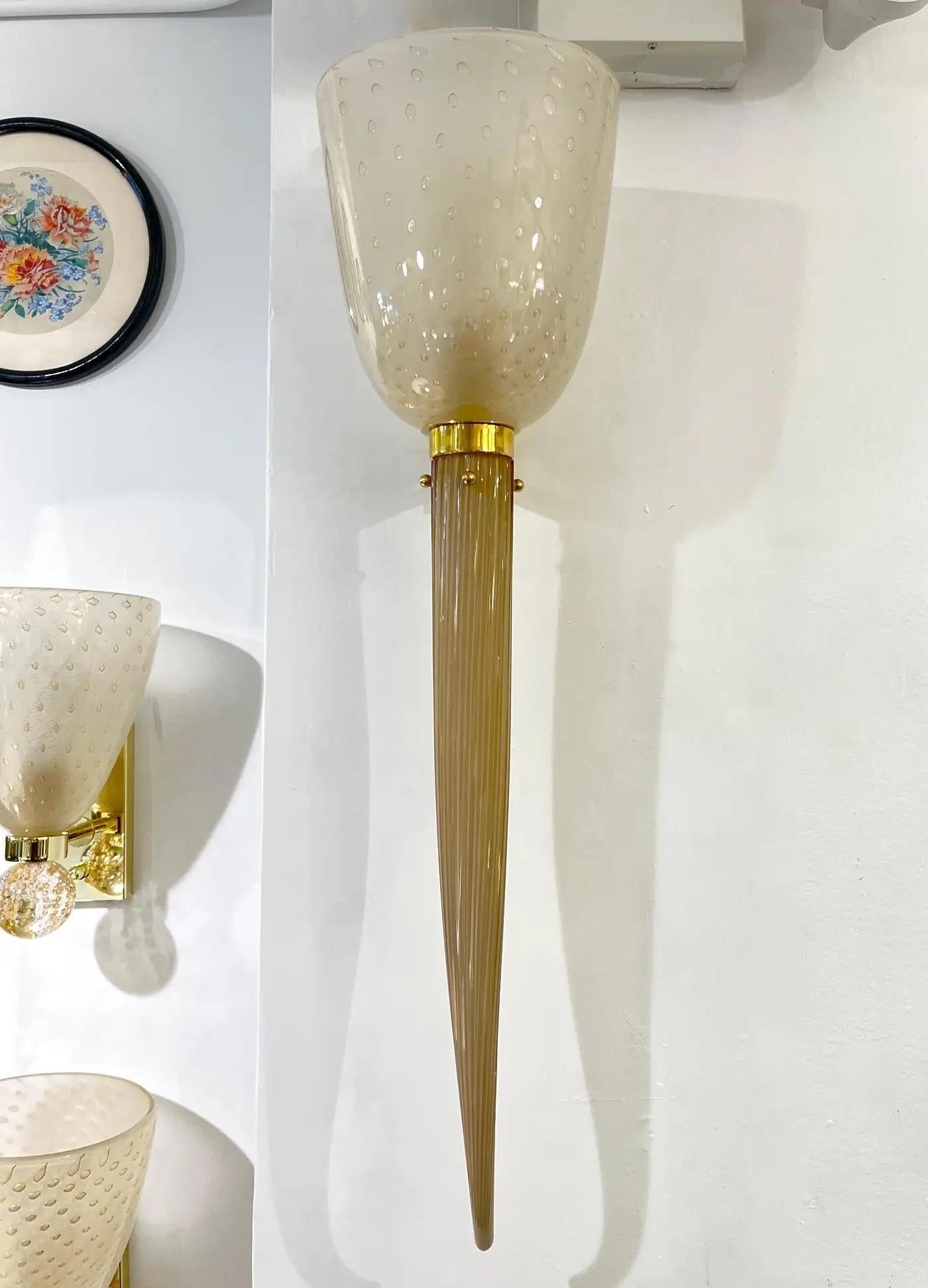 Luci da parete rotonde in vetro di Murano in stile Art Deco moderno Beige Oro Smerigliato Bianco in vendita 8