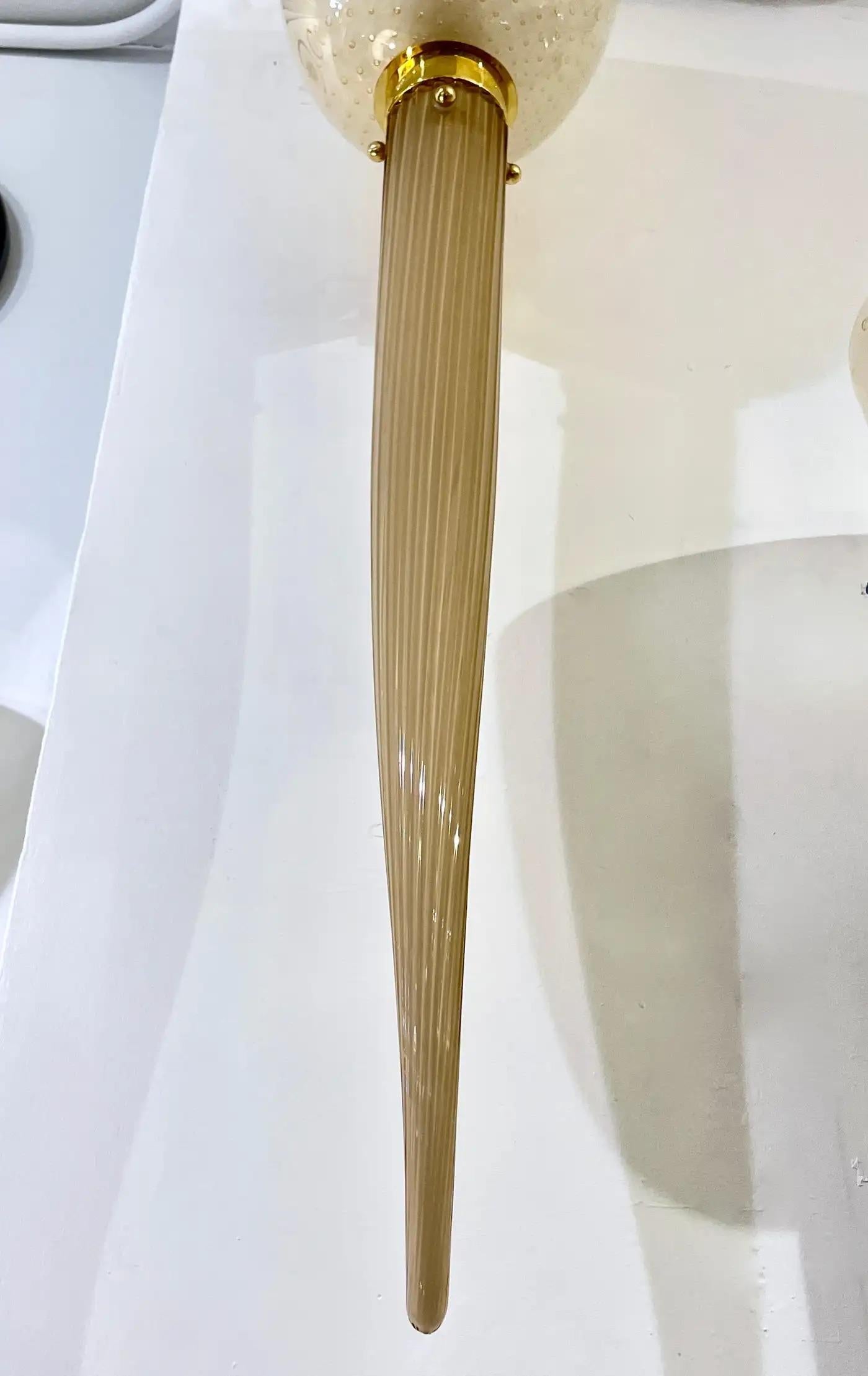 Luci da parete rotonde in vetro di Murano in stile Art Deco moderno Beige Oro Smerigliato Bianco in vendita 2