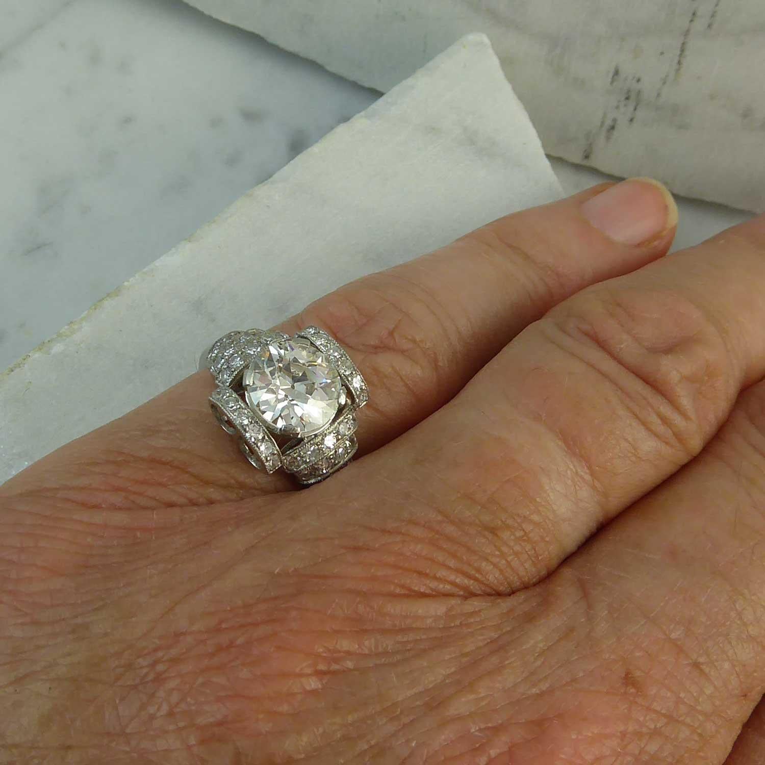 Modern Art Deco Style Diamond Ring 1.97 Carat Old European Cut Diamond, Platinum 4