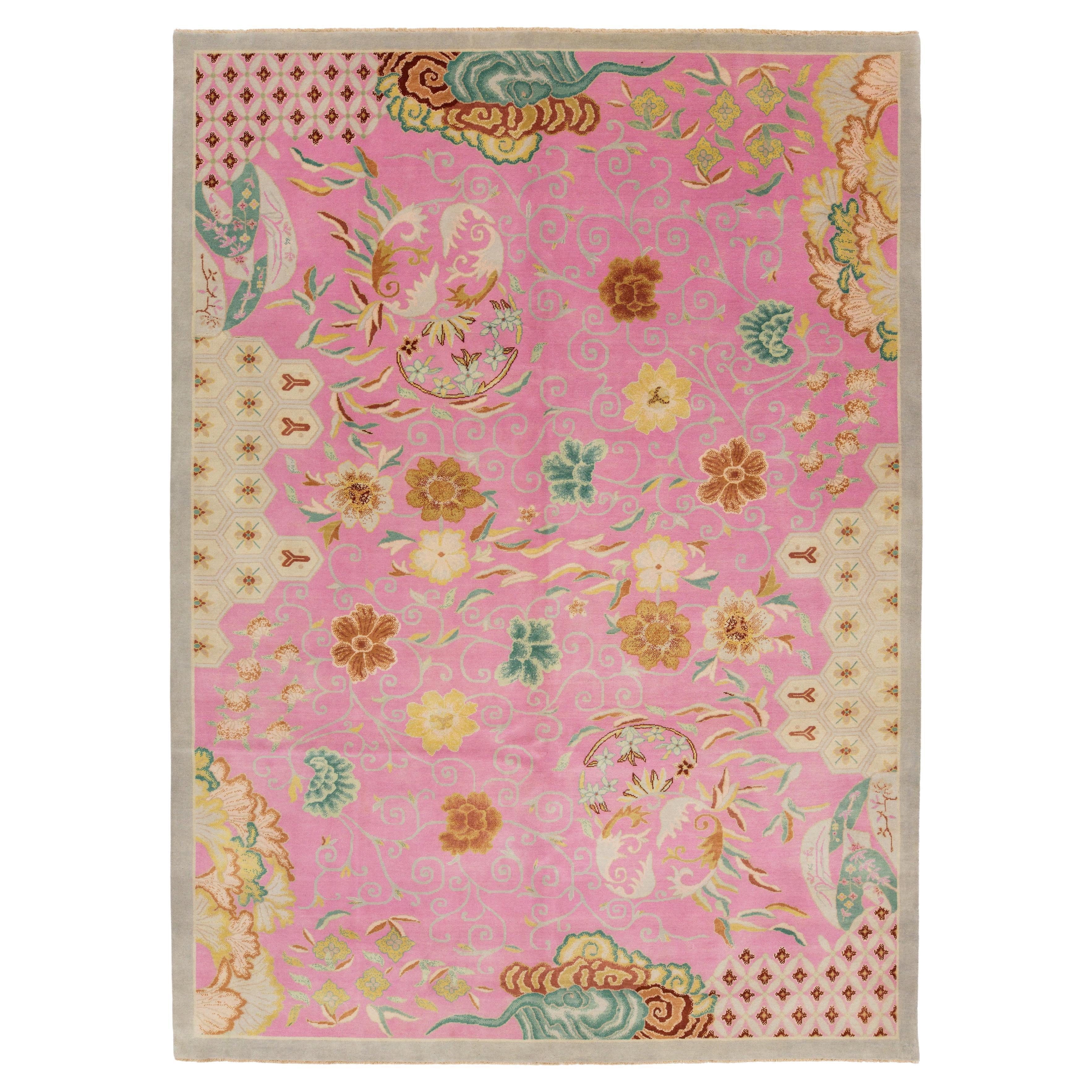 Modern Art Deco Style Handmade Wool Rug In Pink With Floral Design in vendita