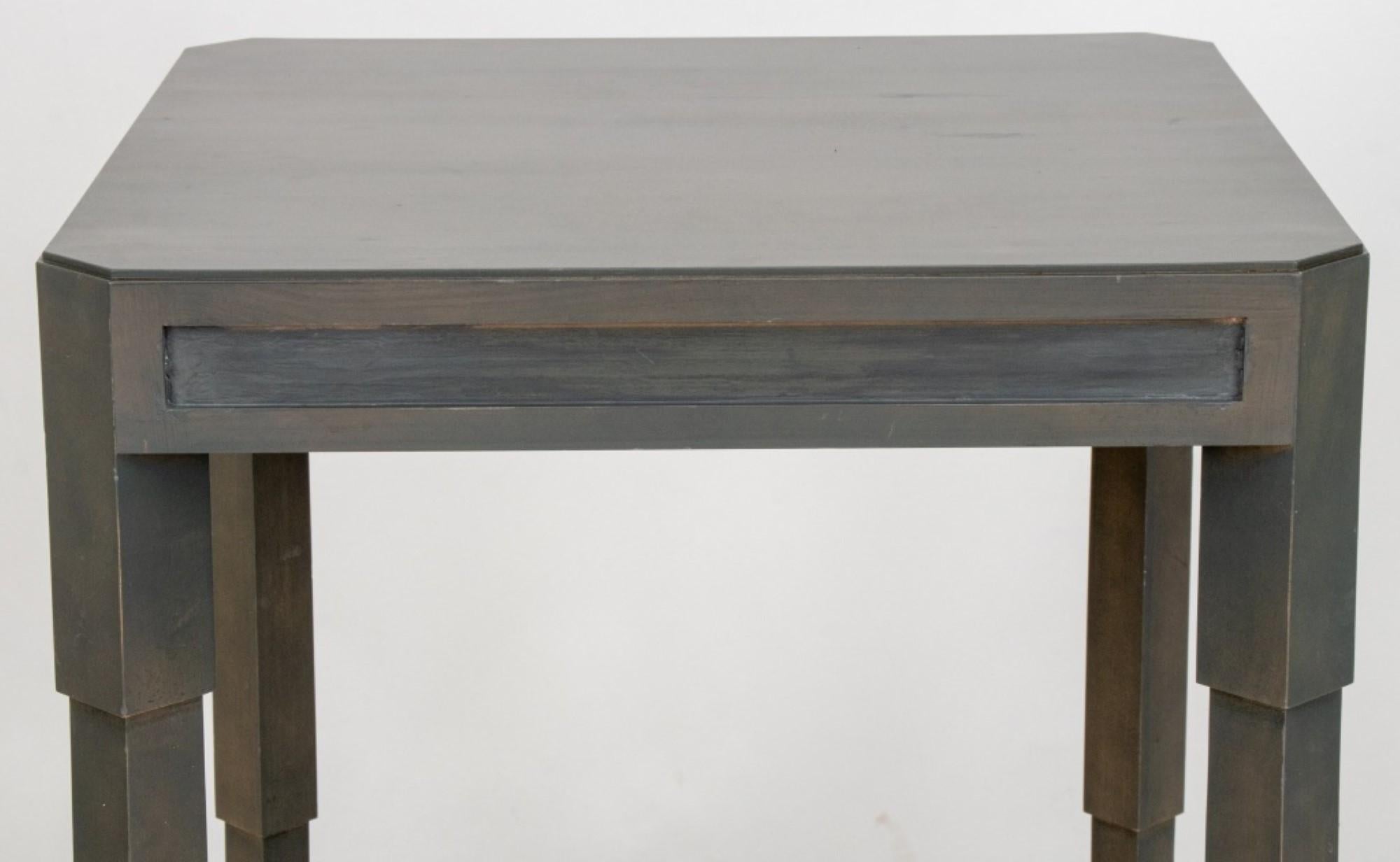 Modern Art Deco style grey painted table.

Dealer: S138XX