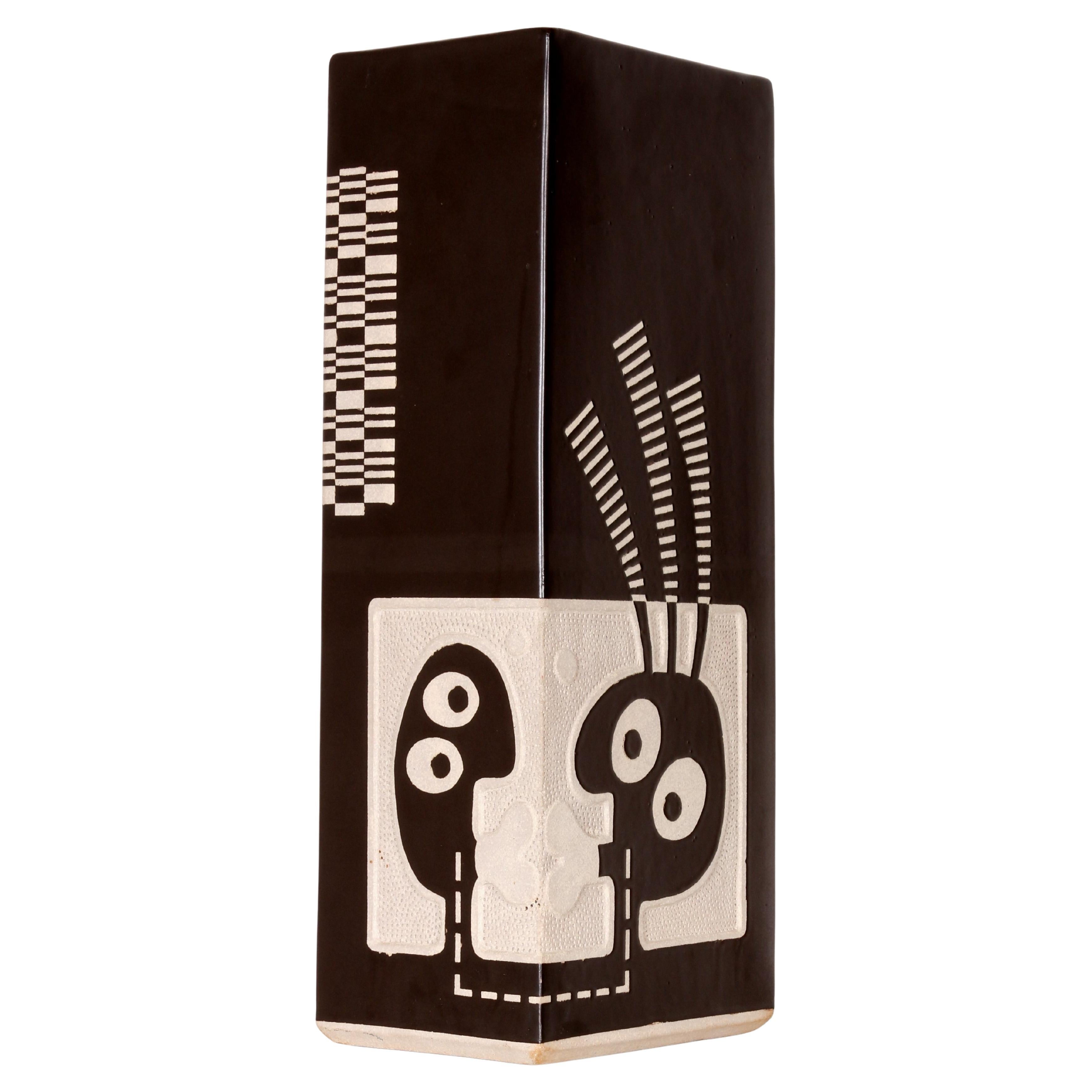 MODERN ART floor vase KISS-KISS 2006 by a famous German pottery artist For Sale