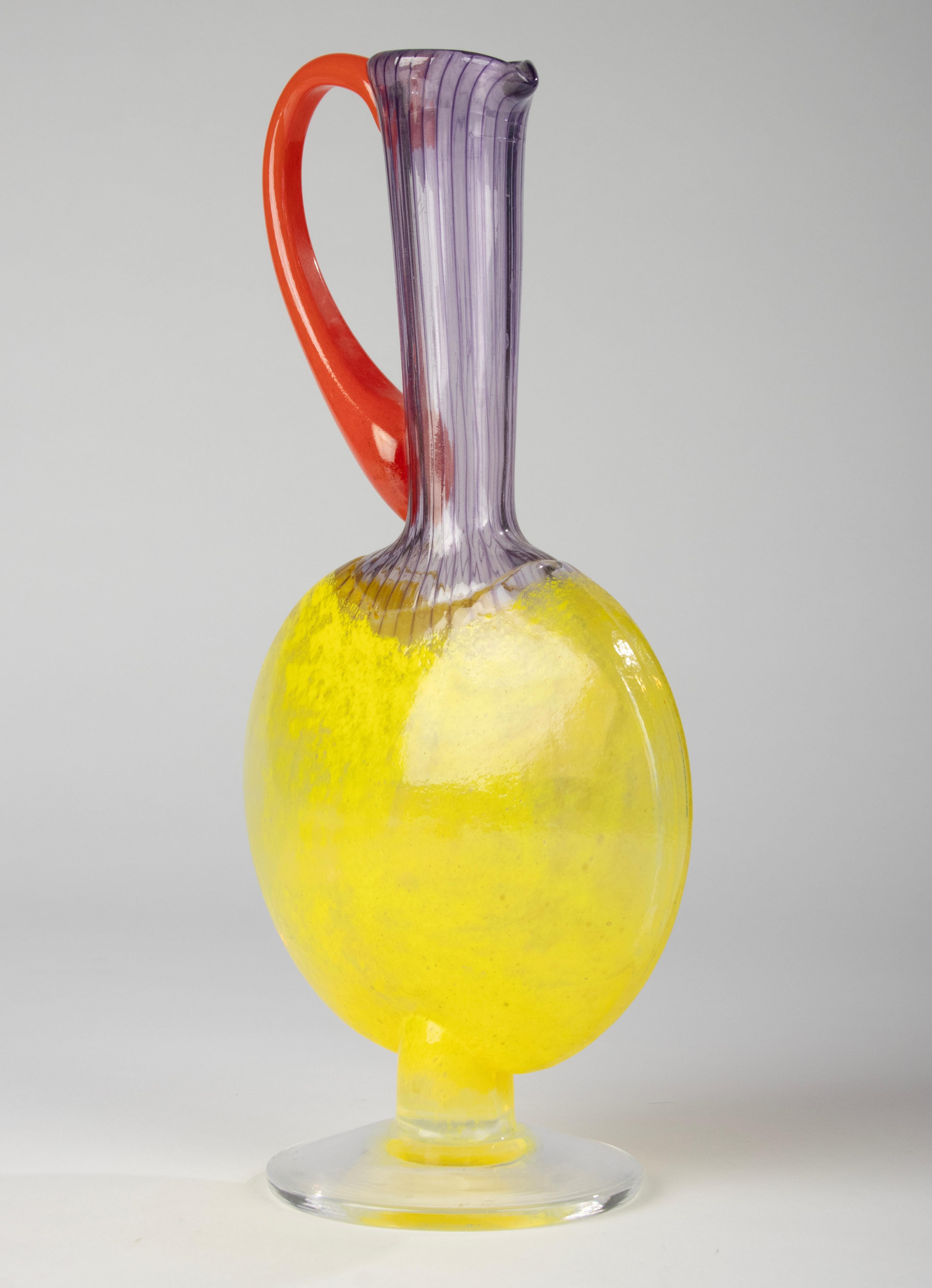 Caraffa in vetro artistico moderno - Kosta Boda - Kjell Engman Design in vendita 3