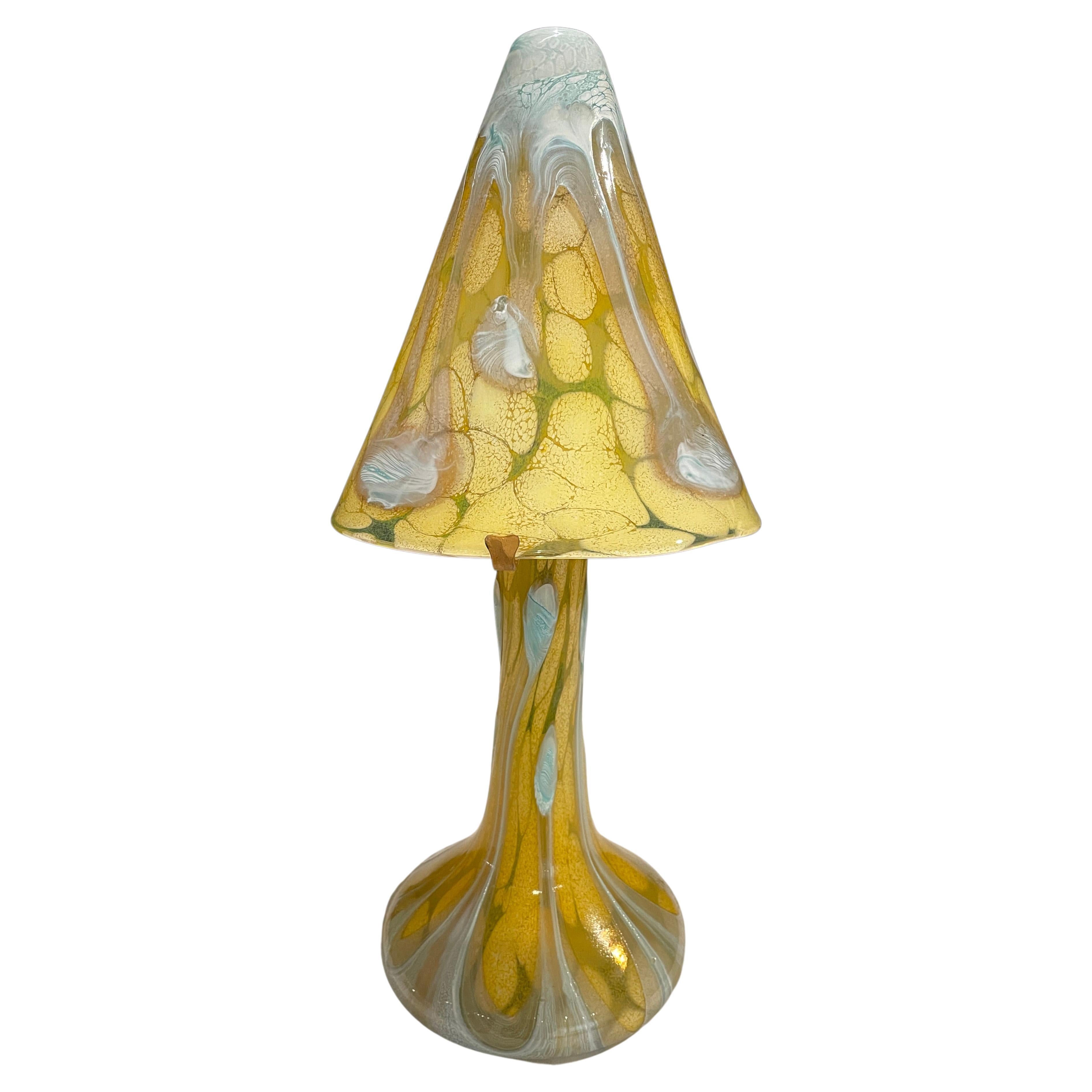 Lampe et abat-jour en verre d'art moderne de Jean Luc Gambier