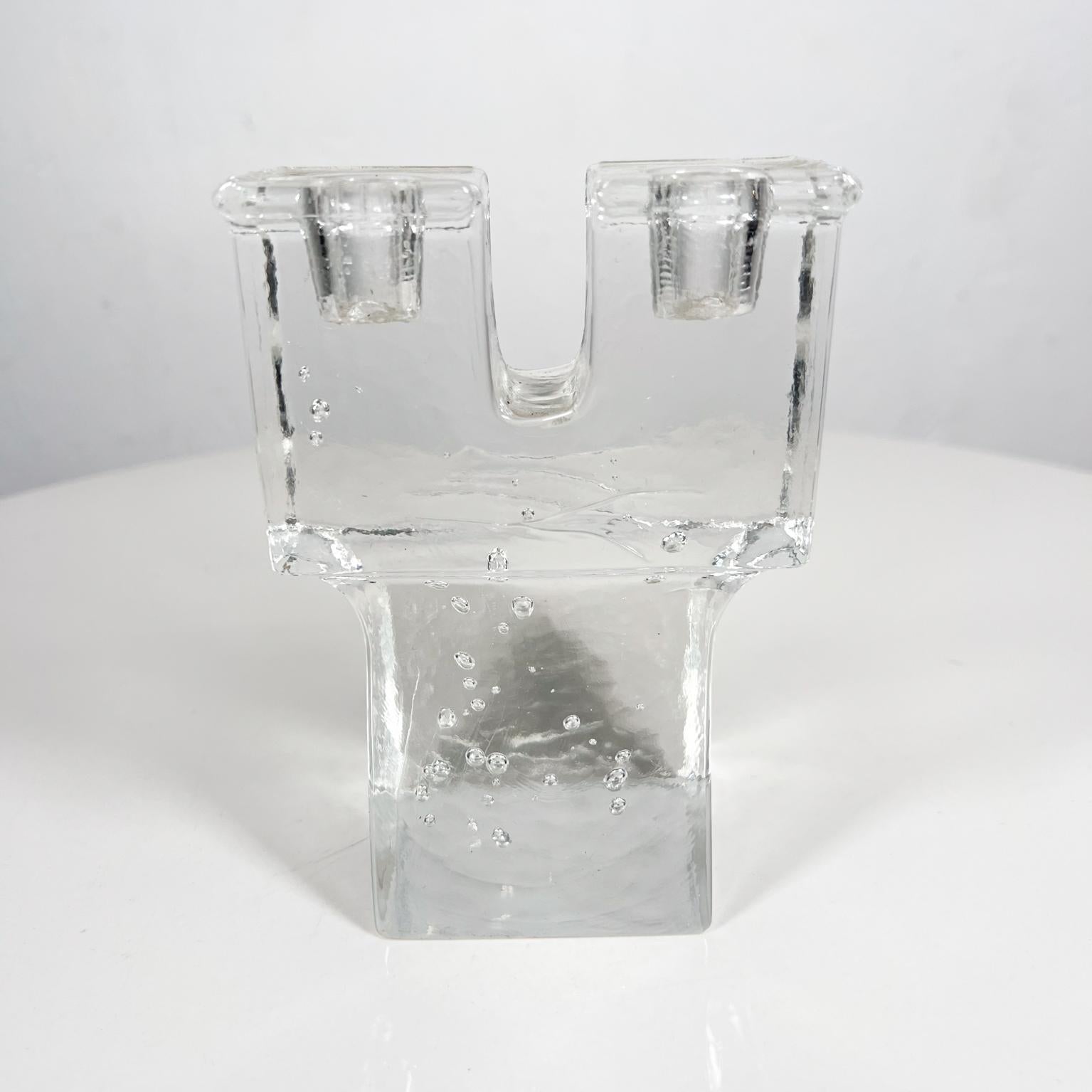 Modern Art Glass Tower Dual Candle Holder Mikasa Walther West Germany 
Crystal Ice Glass with controlled Bubbles.
3.88 w x 2.5 d x 5.38 h
Preowned vintage condition
See images provided.


