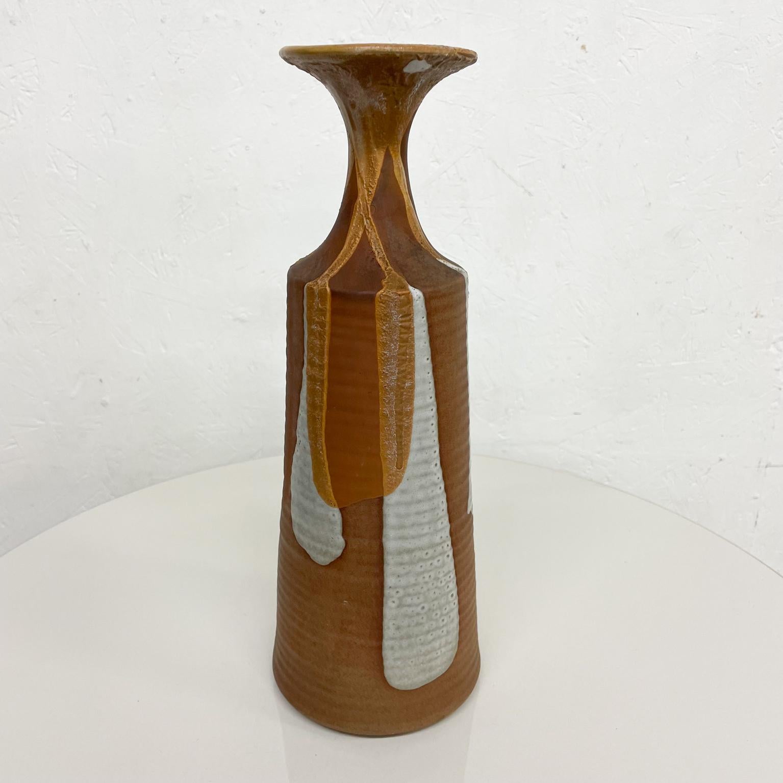 Modern Art Sculptural Studio Pottery Vase Warm Colors David Cressey Style 1970s In Good Condition For Sale In Chula Vista, CA