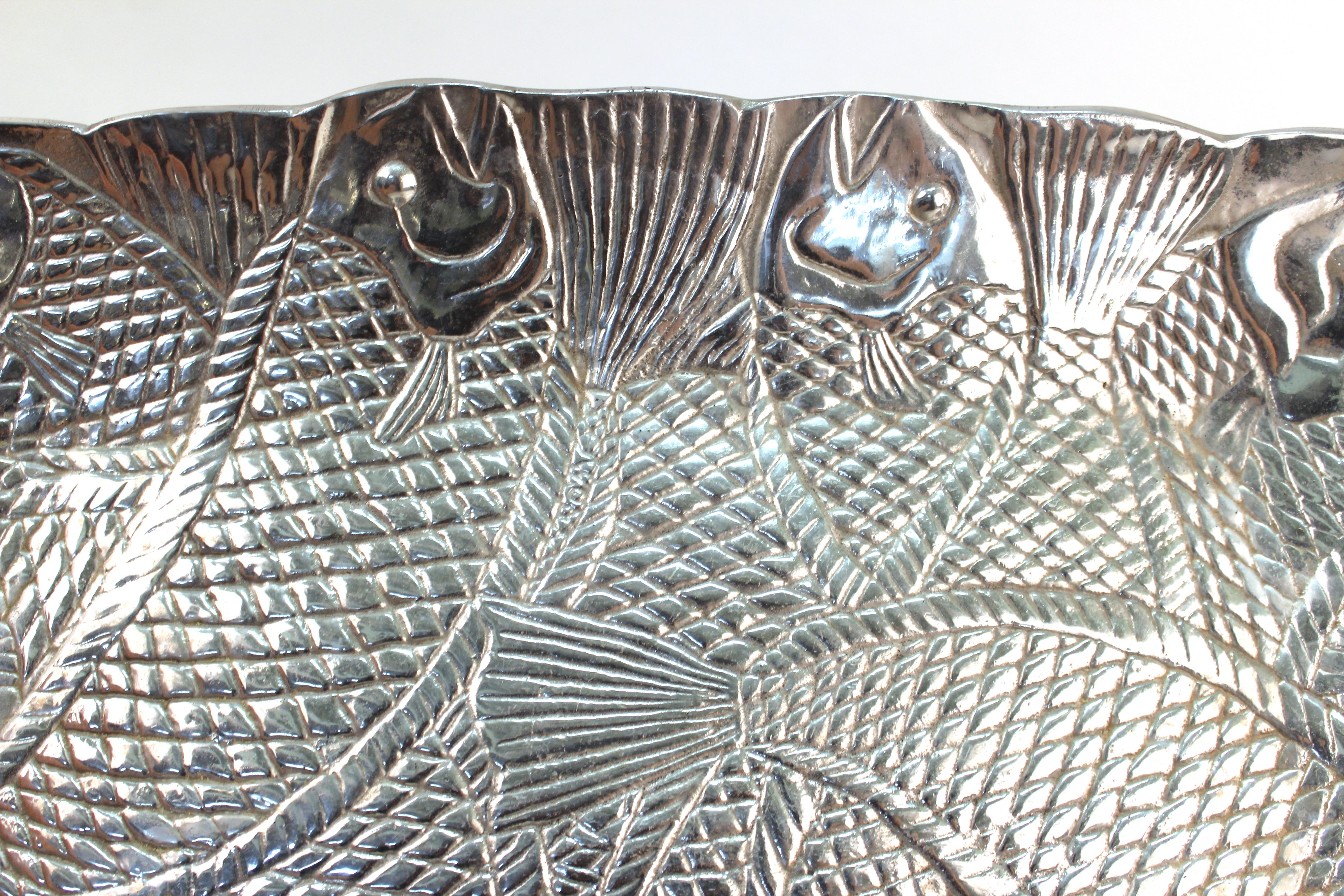 Modern Arthur Court Style Aluminum Serving Tray with Fish Theme 3