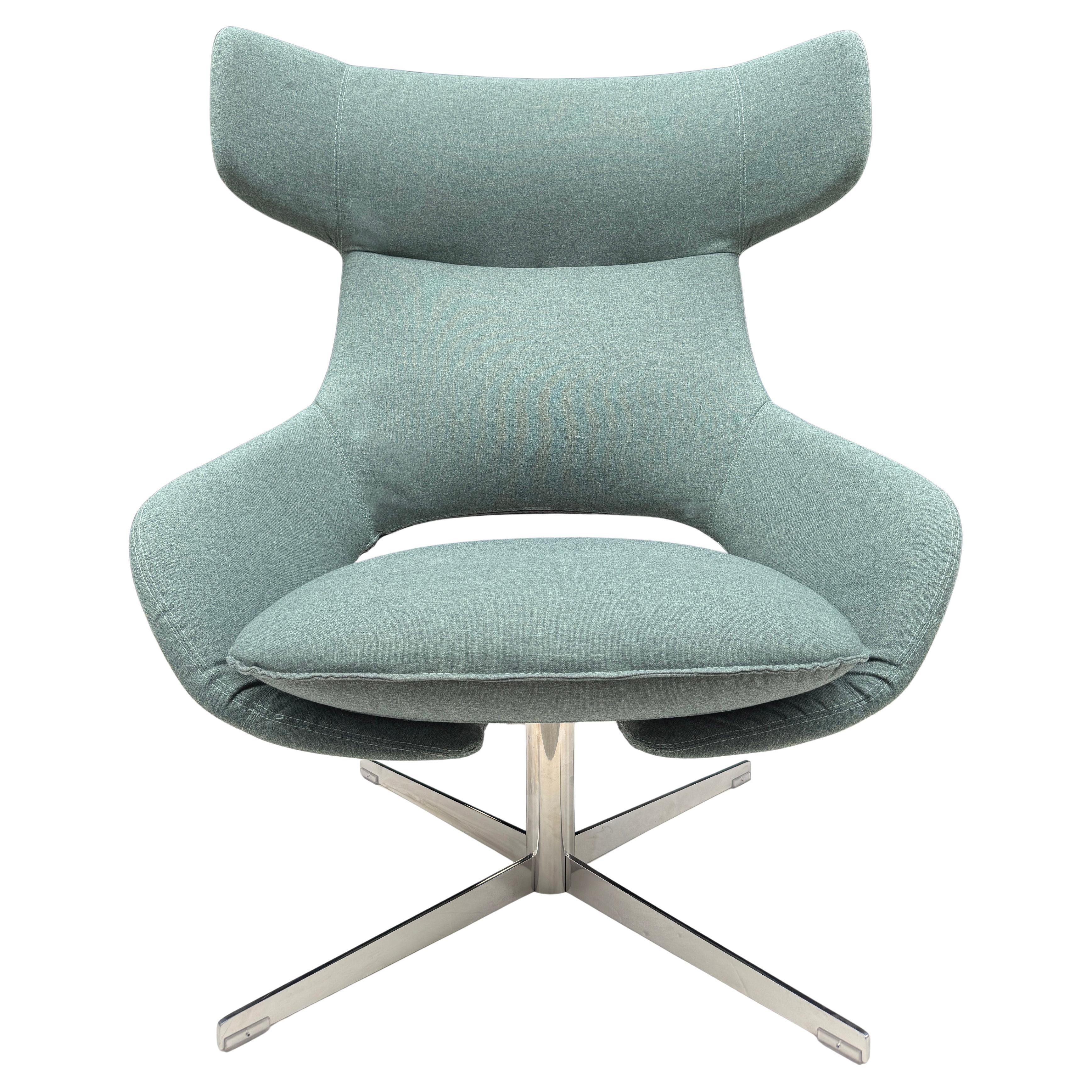 Modern Artifort Lounge Chair in Sea foam Green (Two Available) (Postmoderne) im Angebot