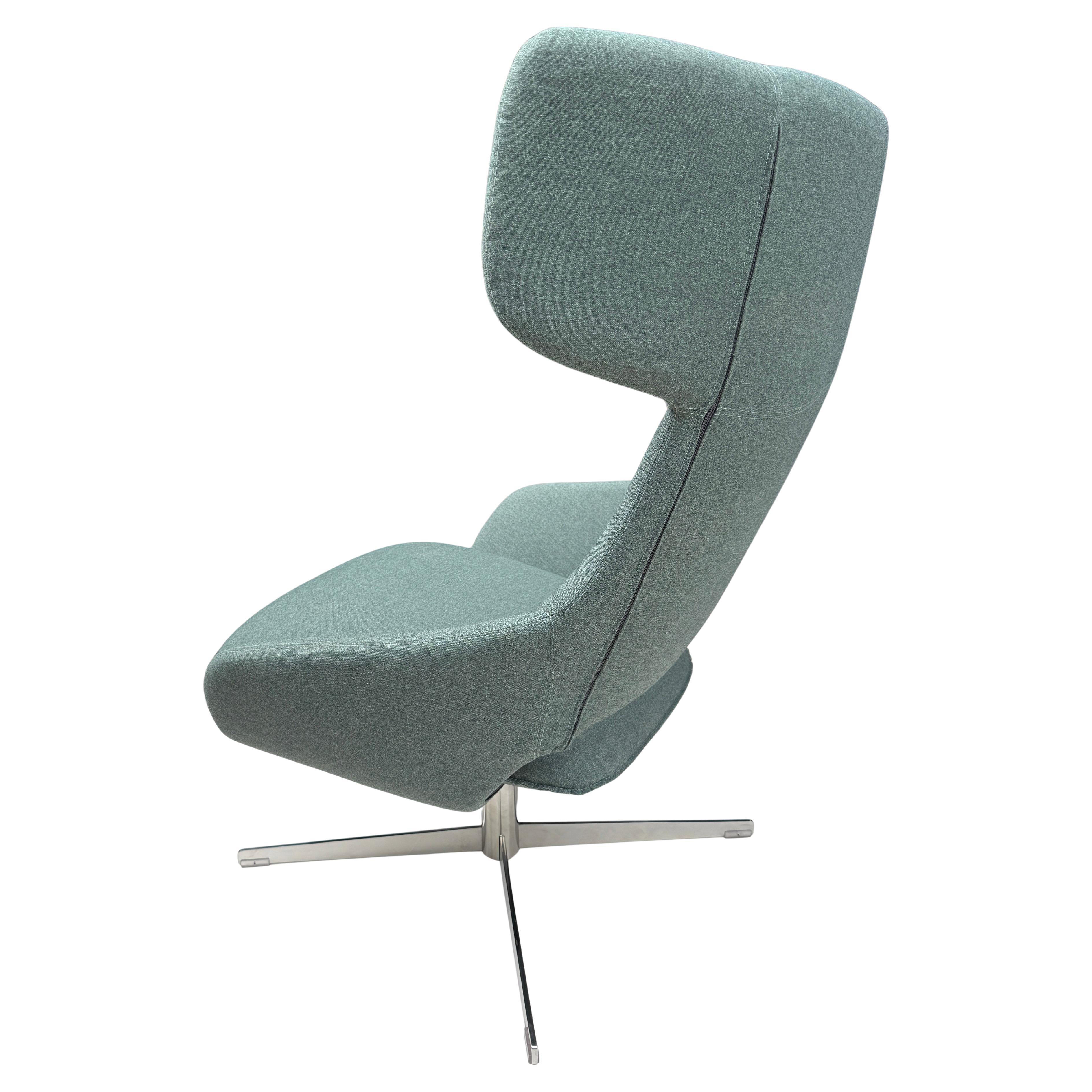 Sedia da salotto moderna Artifort in Greene & Greene (due disponibili) in vendita 1