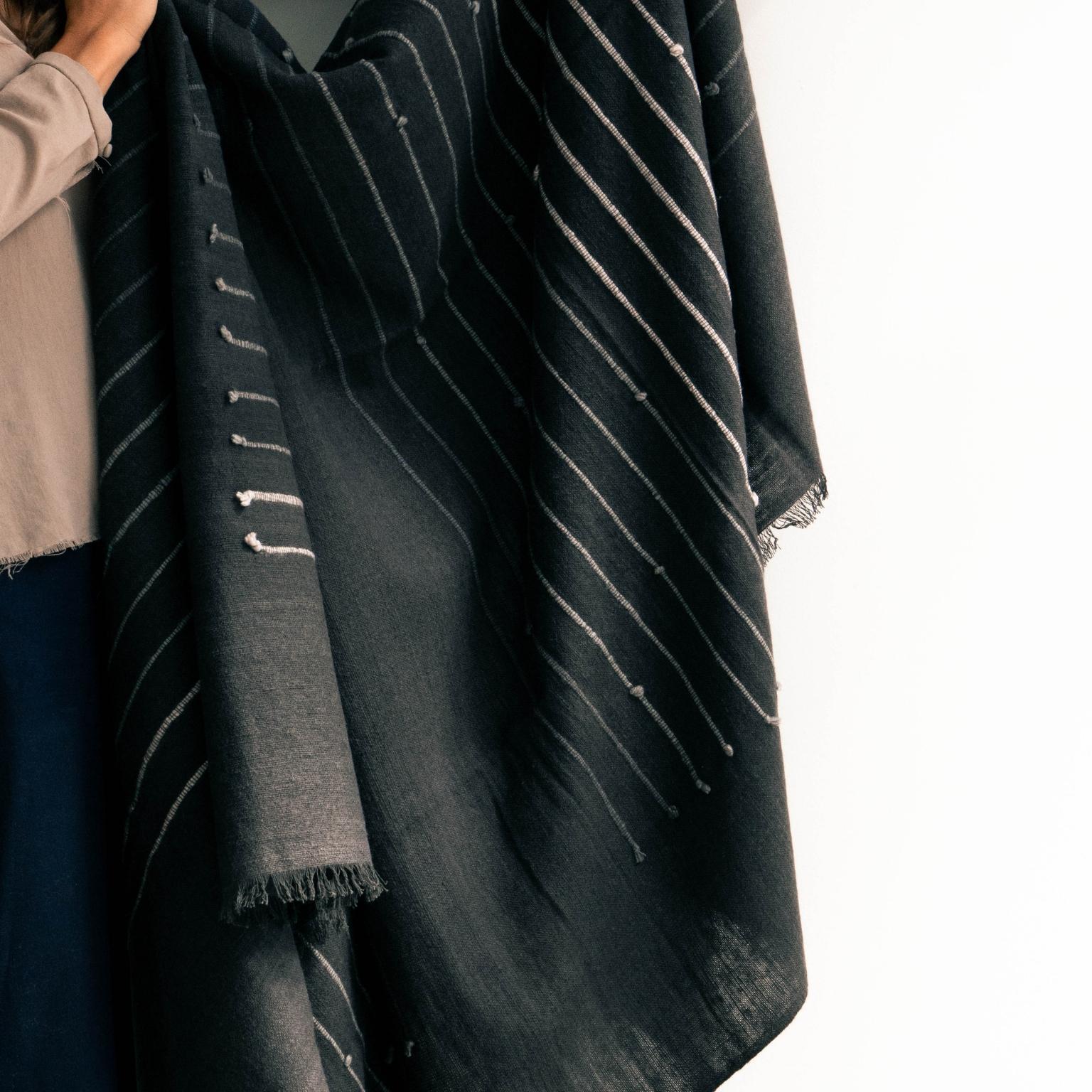  Alei Handloom Throw / Blanket In Charcoal Black , Stripes Pattern  For Sale 6