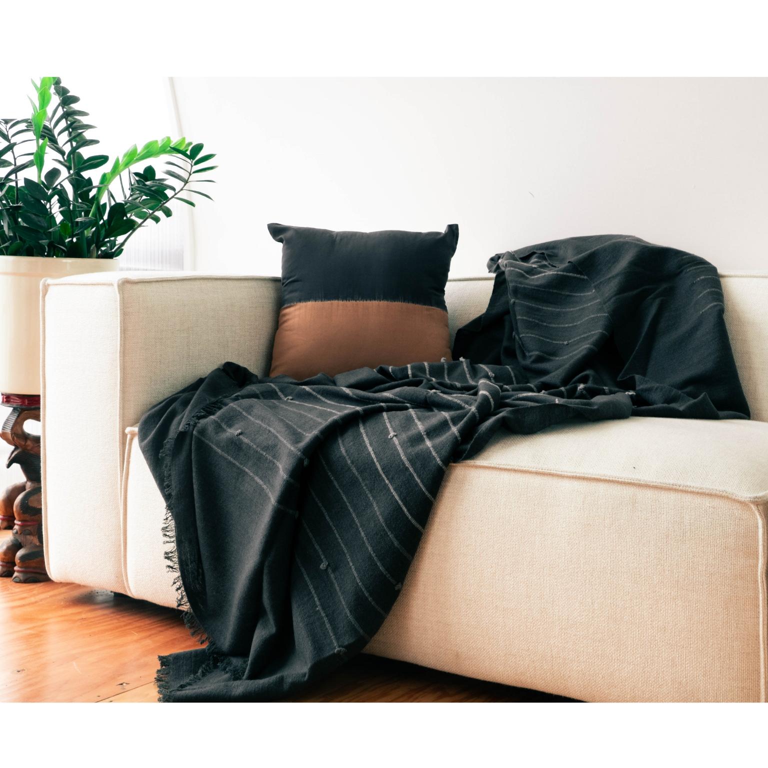  Alei Handloom Throw / Blanket In Charcoal Black , Stripes Pattern  For Sale 3