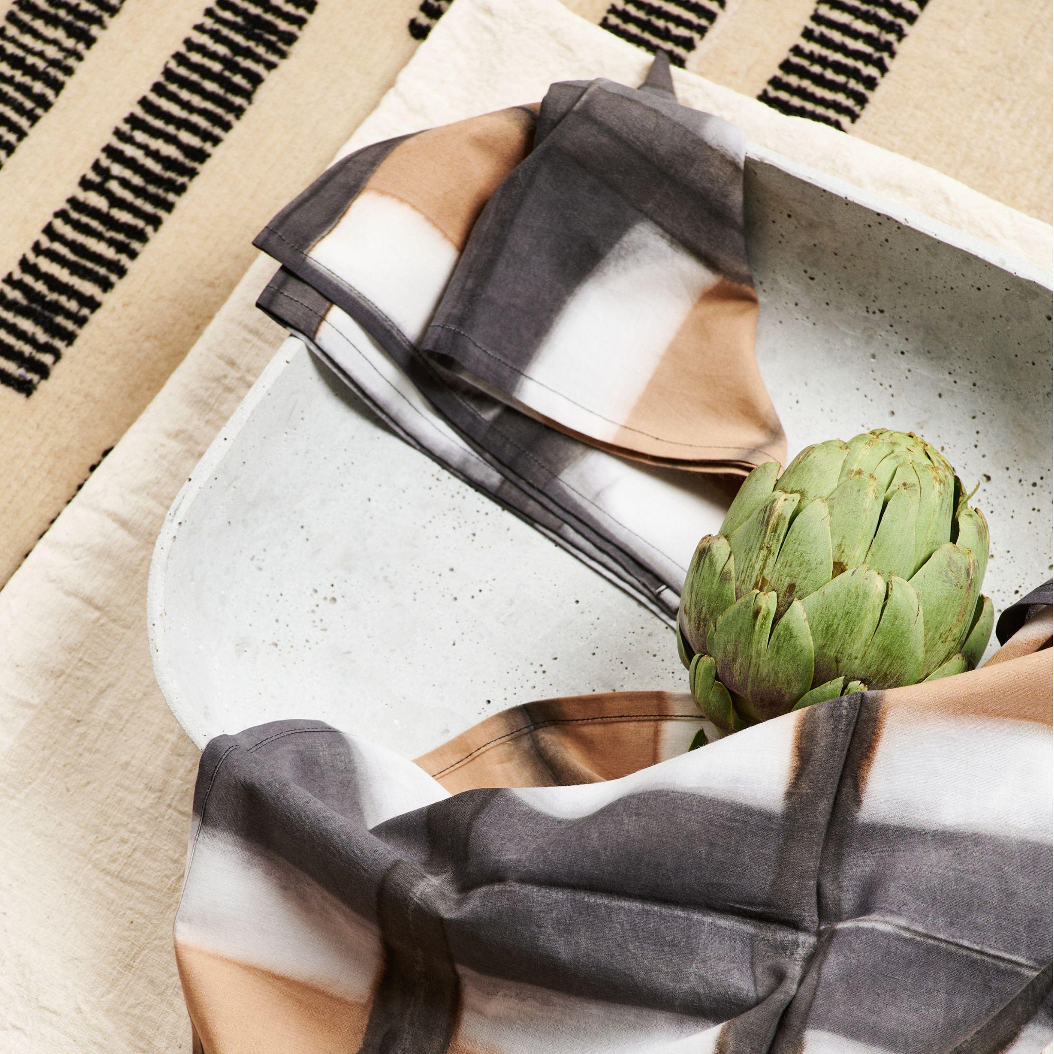 Serviette de table en coton Chowk, noir et beige,  Fabriqué à la main par des artisans ( lot de 4 ) en vente 4