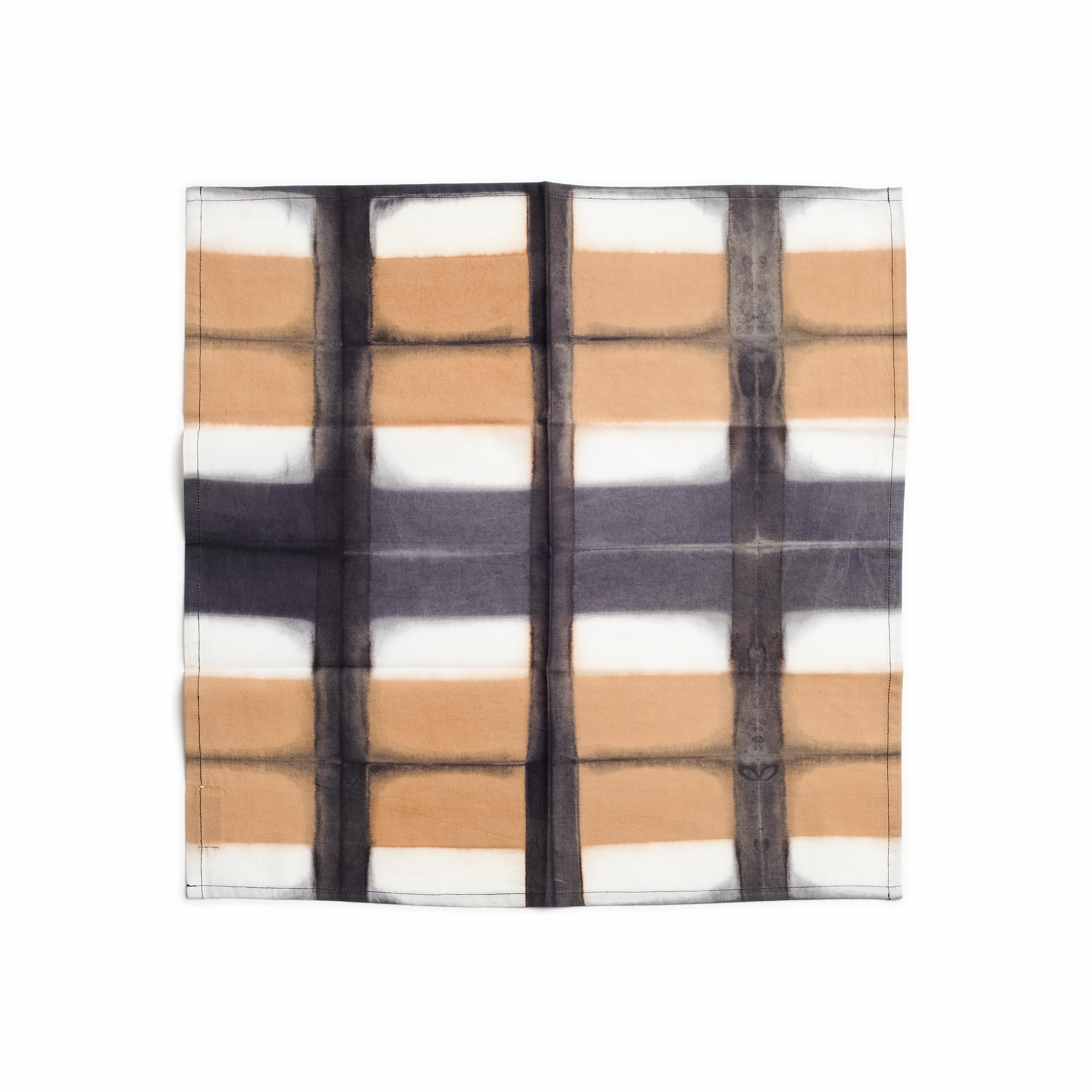 Tovagliolo da tavola Chowk in cotone nero beige,  Realizzato a mano da artigiani ( Set di 4 )
