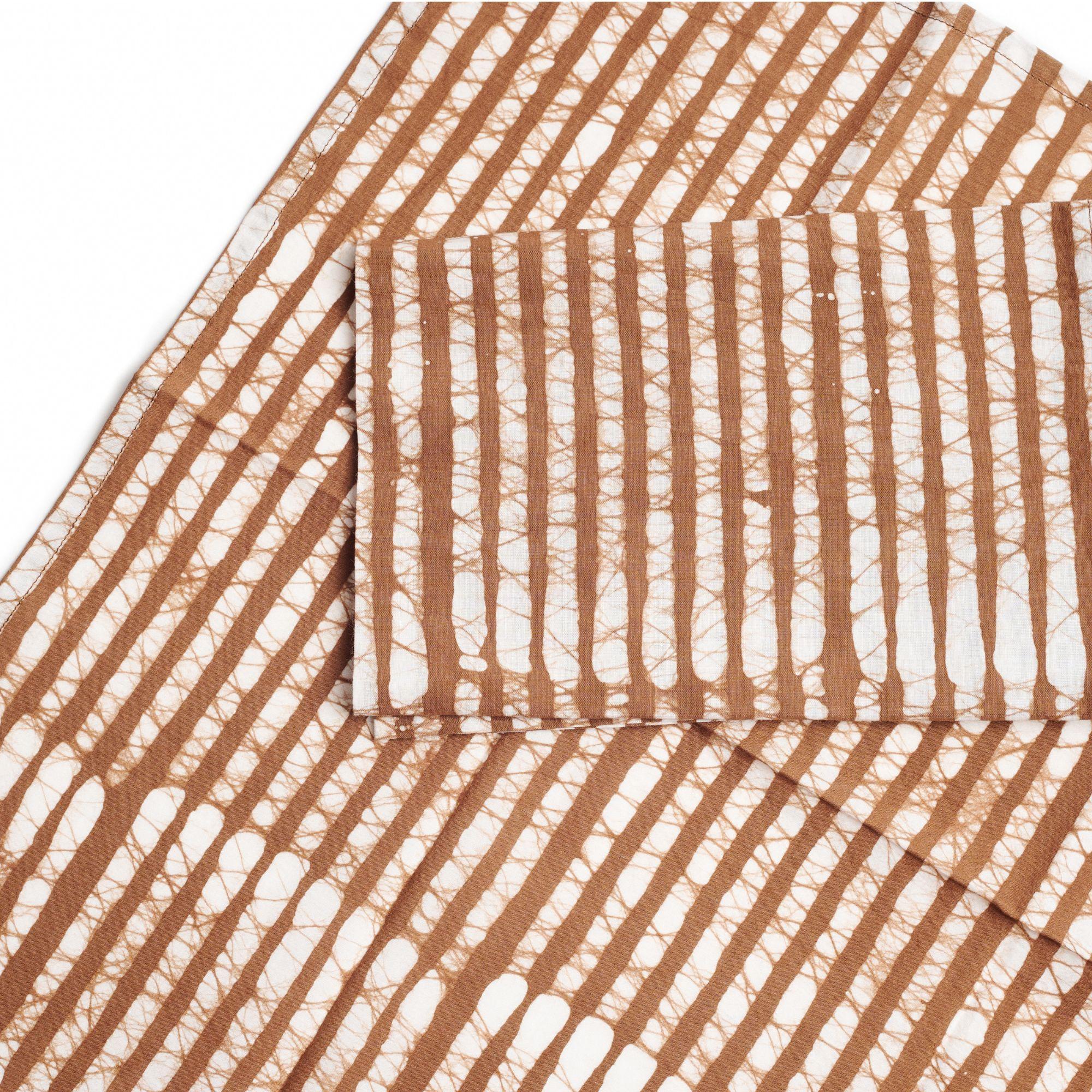 Serviettes de table en coton Oak Brown imprimées à la main par des artisans (lot de 4) en vente 7