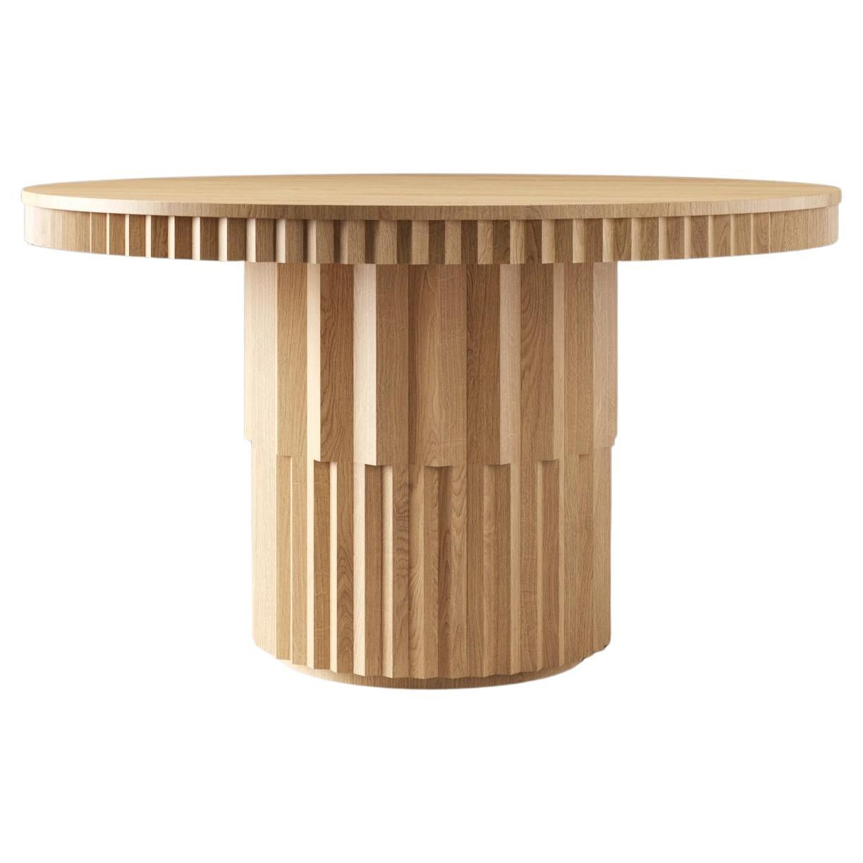 Tavolo da pranzo moderno artigianale scultoreo in legno sfaccettato made in Italy in vendita
