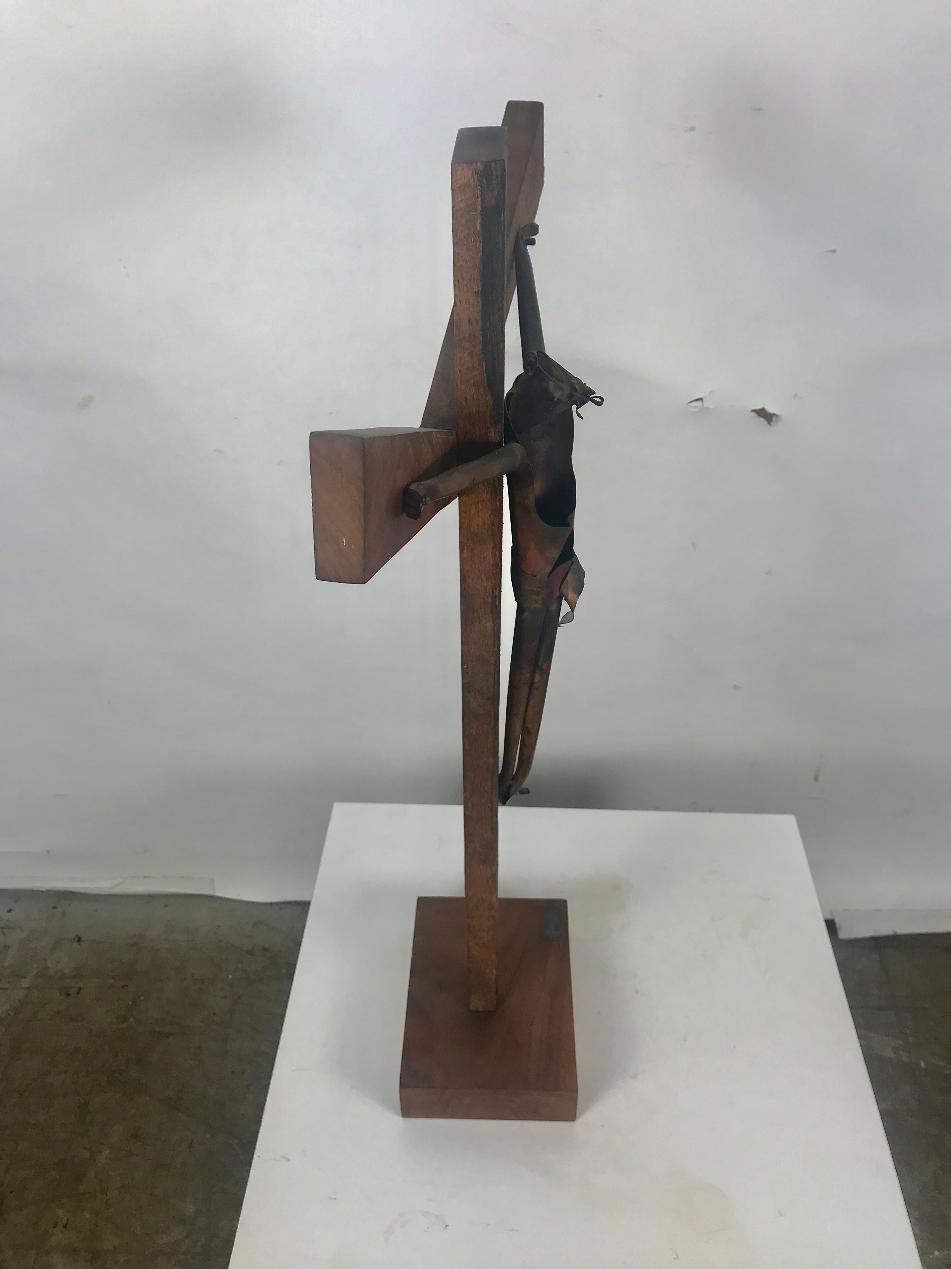 Modern Artist Made Signed Crusifix, Russian, Bent Copper and Wood after Heifetz For Sale 4