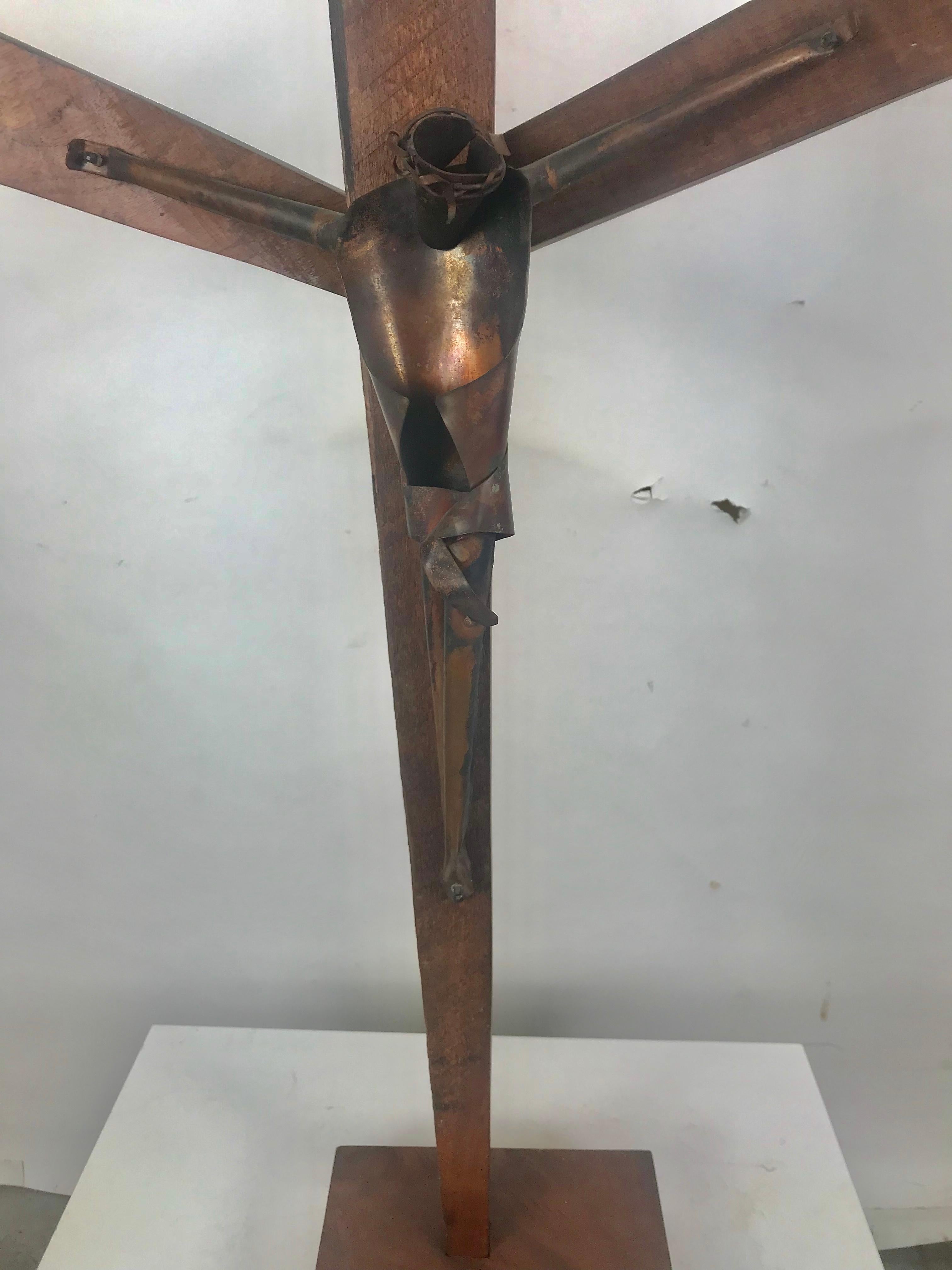 Wonderful modernist sculpture, artist made, signed Crusifix, Russian, bent copper and wood, Reminiscent of sculptural designs by Heifetz, amazing quality, Retains original plaque with artist signature, illegible, appears to be Russian, Jesus figure