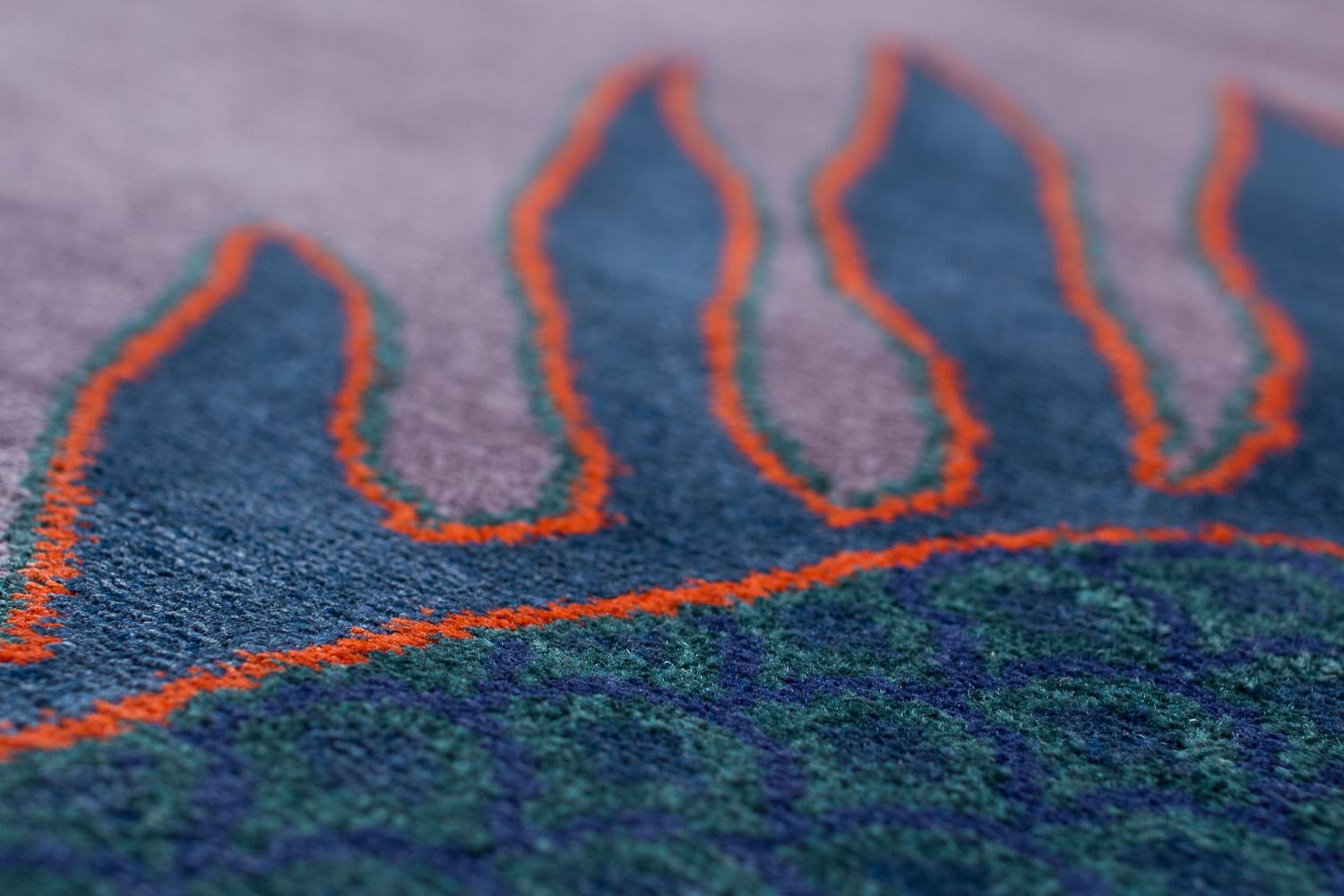 Alfombra asiática contemporánea de seda de colores Dragón púrpura de Joseph Carini Carpets en venta 5