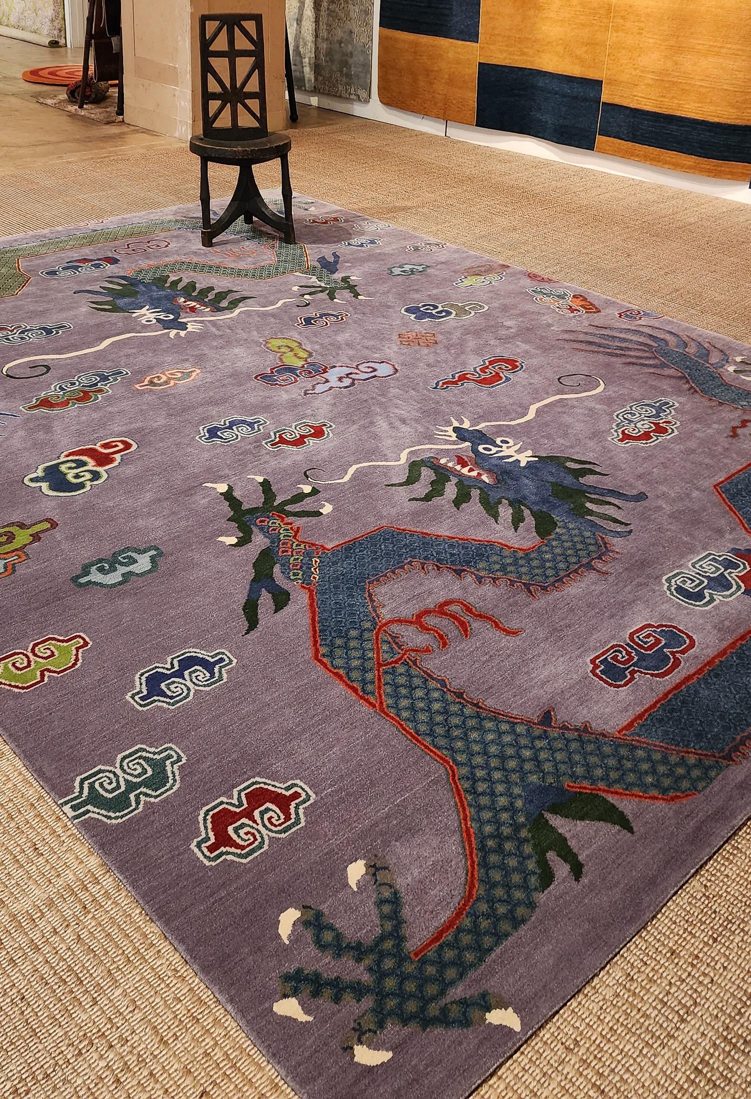 Alfombra asiática contemporánea de seda de colores Dragón púrpura de Joseph Carini Carpets en venta 8