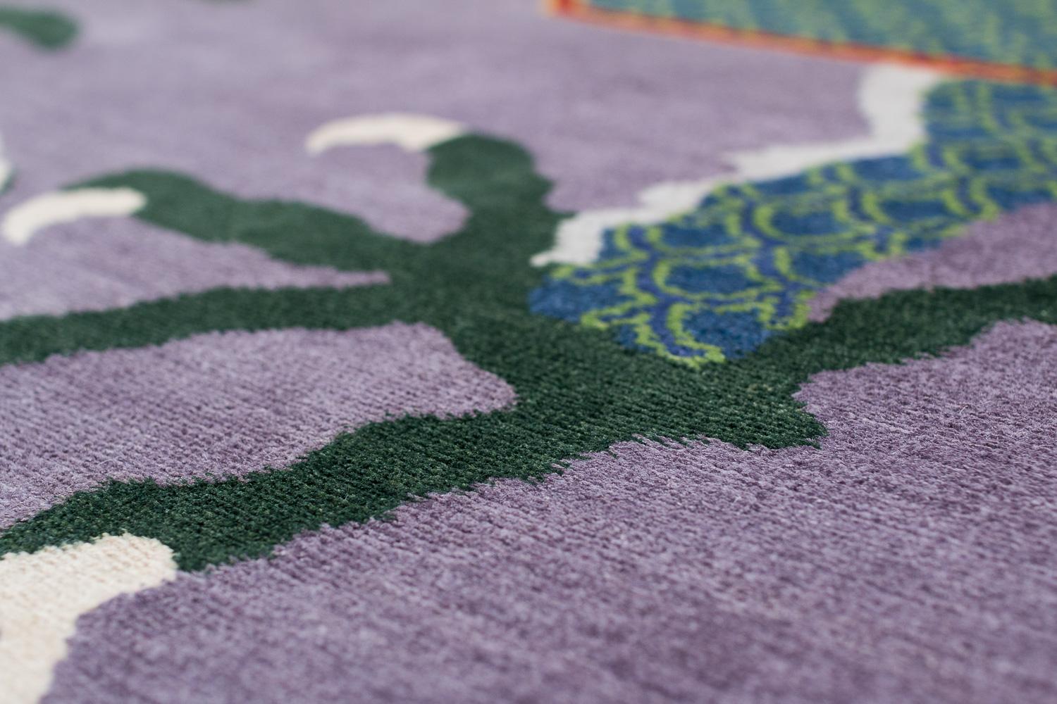 Alfombra asiática contemporánea de seda de colores Dragón púrpura de Joseph Carini Carpets en venta 4
