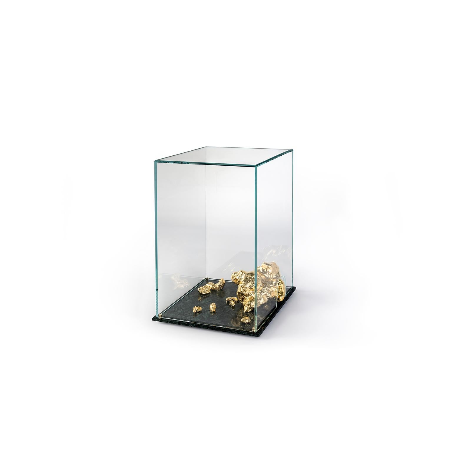 European Modern Aurum Side Table in Tempered Glass, Gold Nuggets and Green Marble Base For Sale