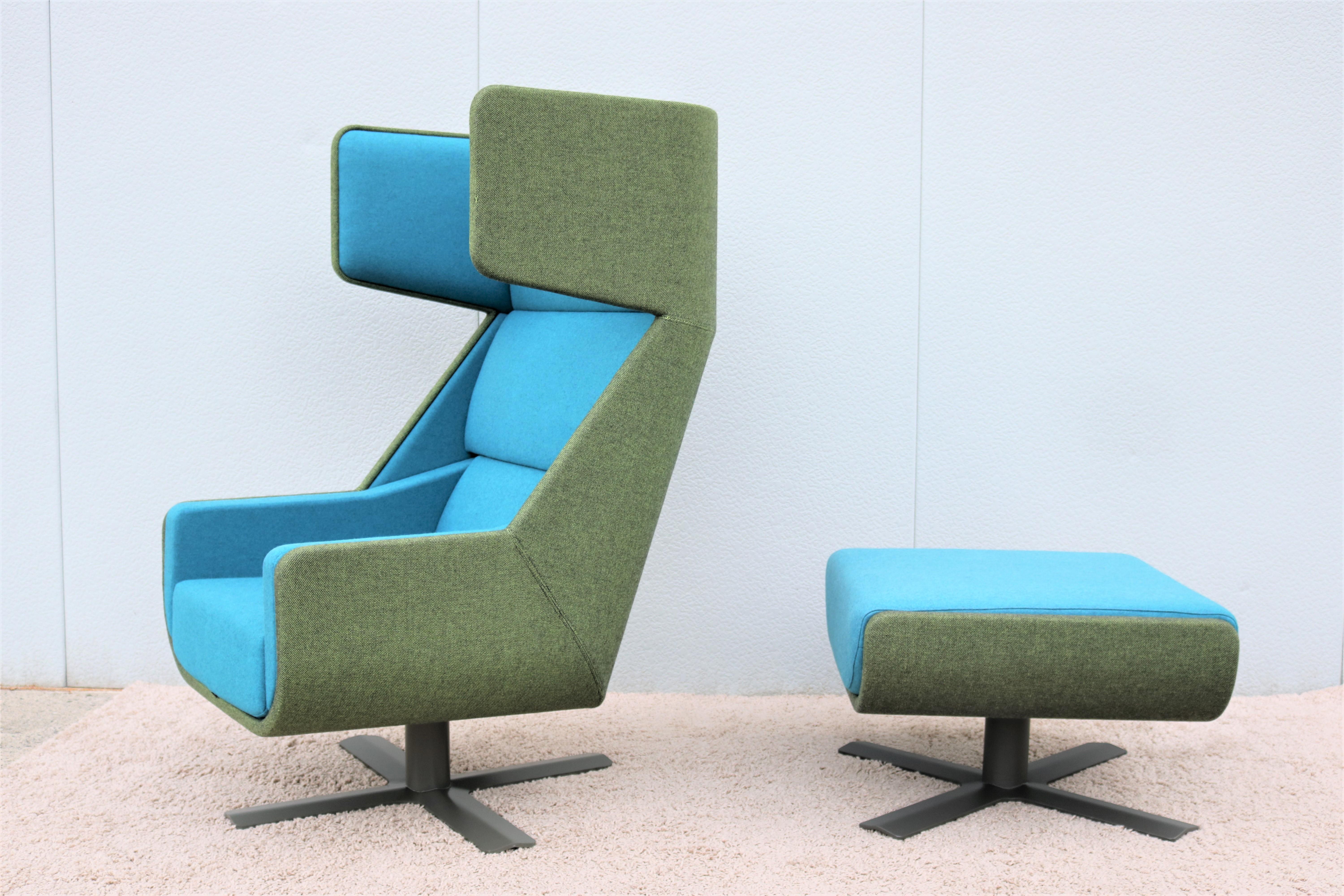 Poudré Fauteuil de salon pivotant Axel Enthoven pour BuzziSpace BuzziMe avec pouf en vente