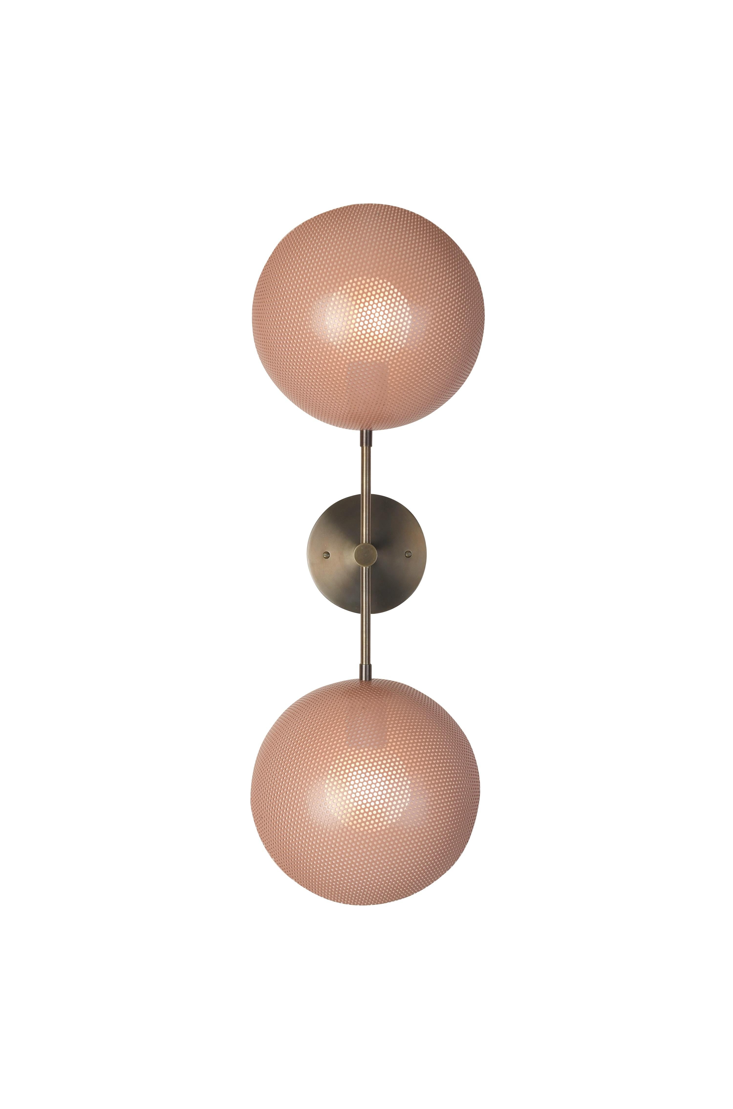 Moderner moderner Axial-Wandleuchter aus Bronze und rosa Emaille von Blueprint Lighting, 2019 (Geölt) im Angebot